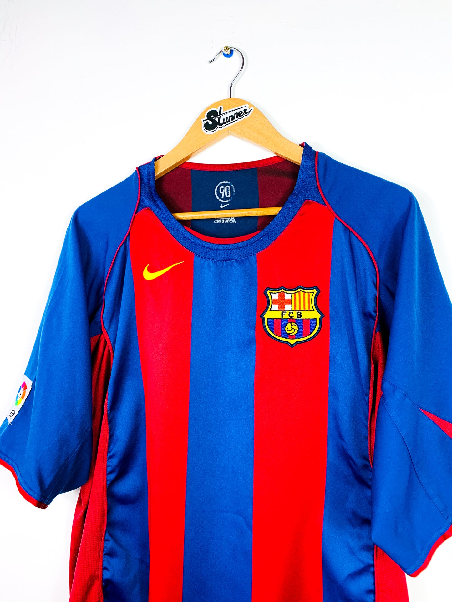 BARCELONA 2004/2005 HOME SHIRT #24 INIESTA