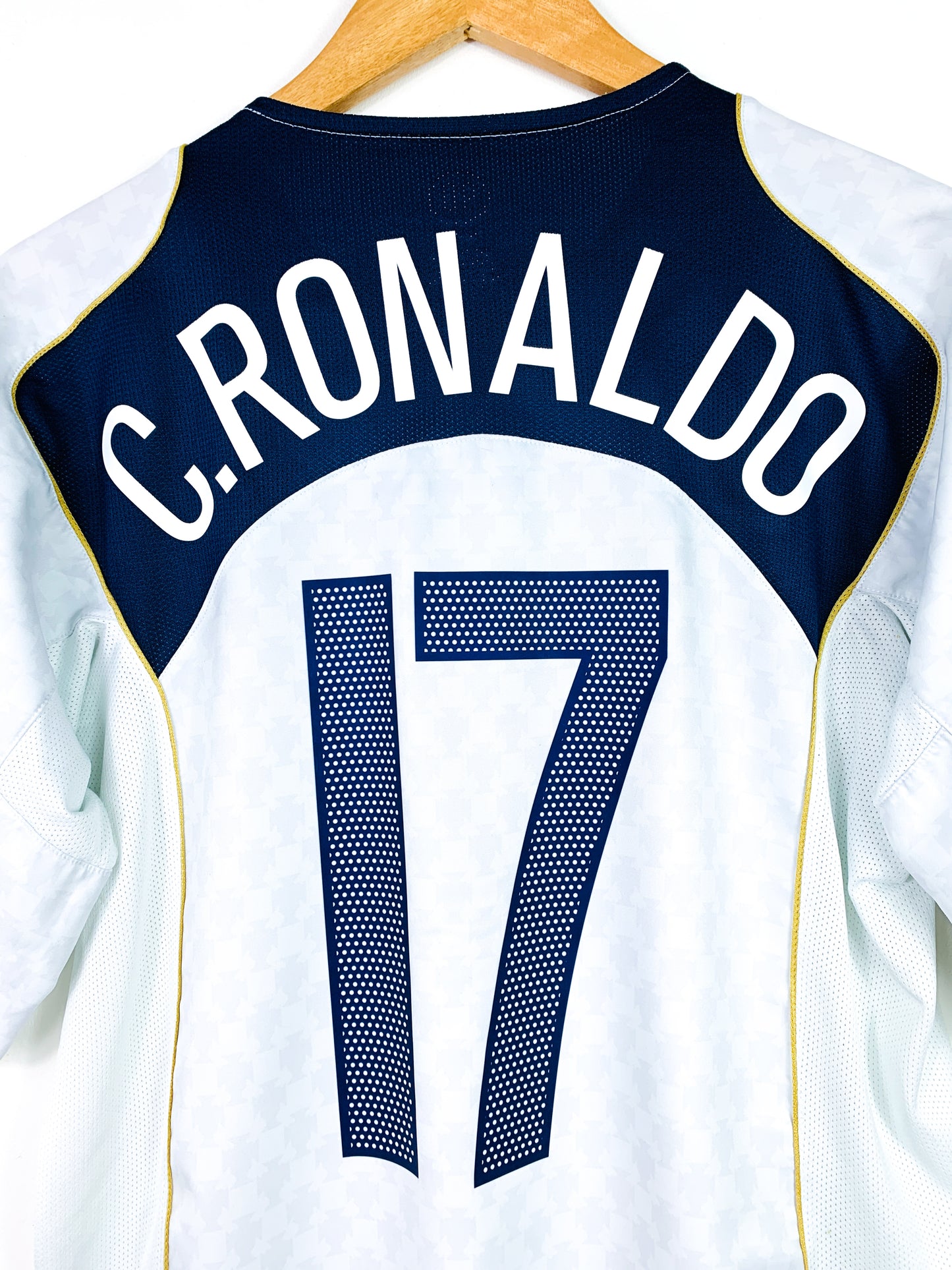 PORTUGAL 2004/2006 AWAY SHIRT #17 C.RONALDO
