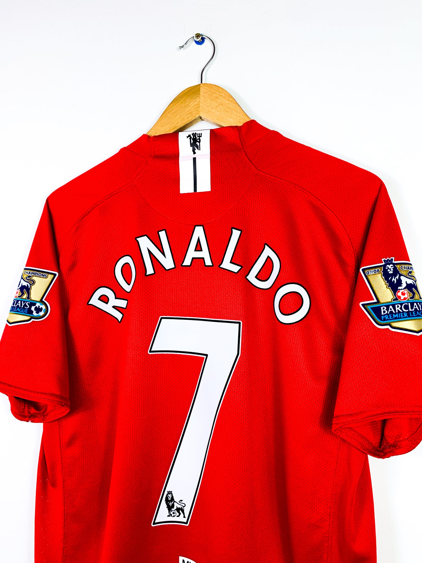 MANCHESTER UNITED 2007/2009 HOME SHIRT #7 RONALDO
