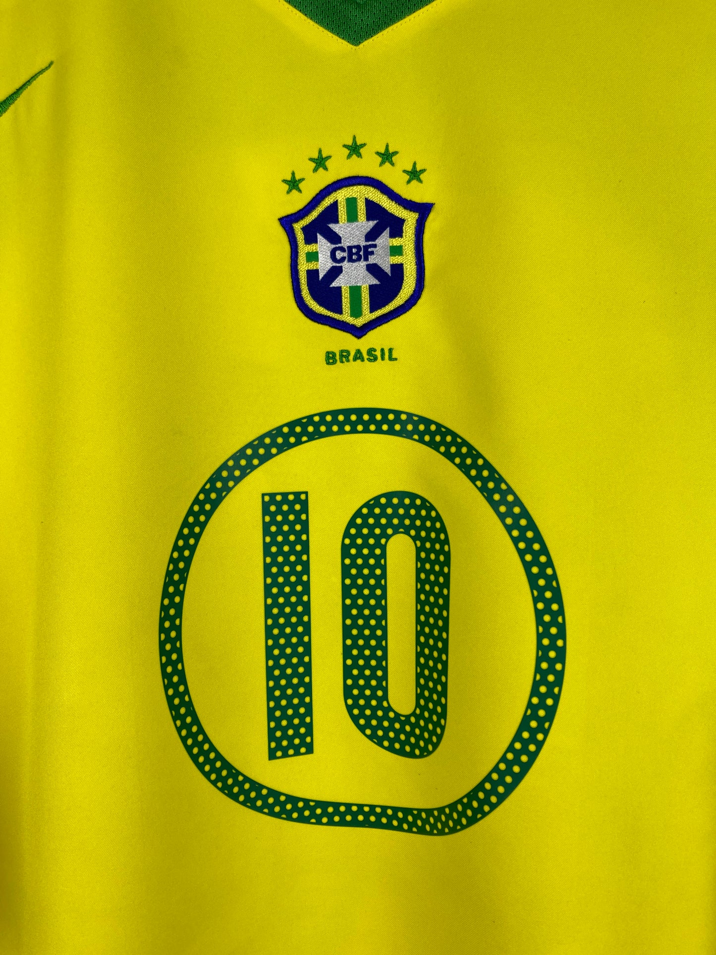 BRAZIL 2004/2006 HOME SHIRT #10 RONALDINHO