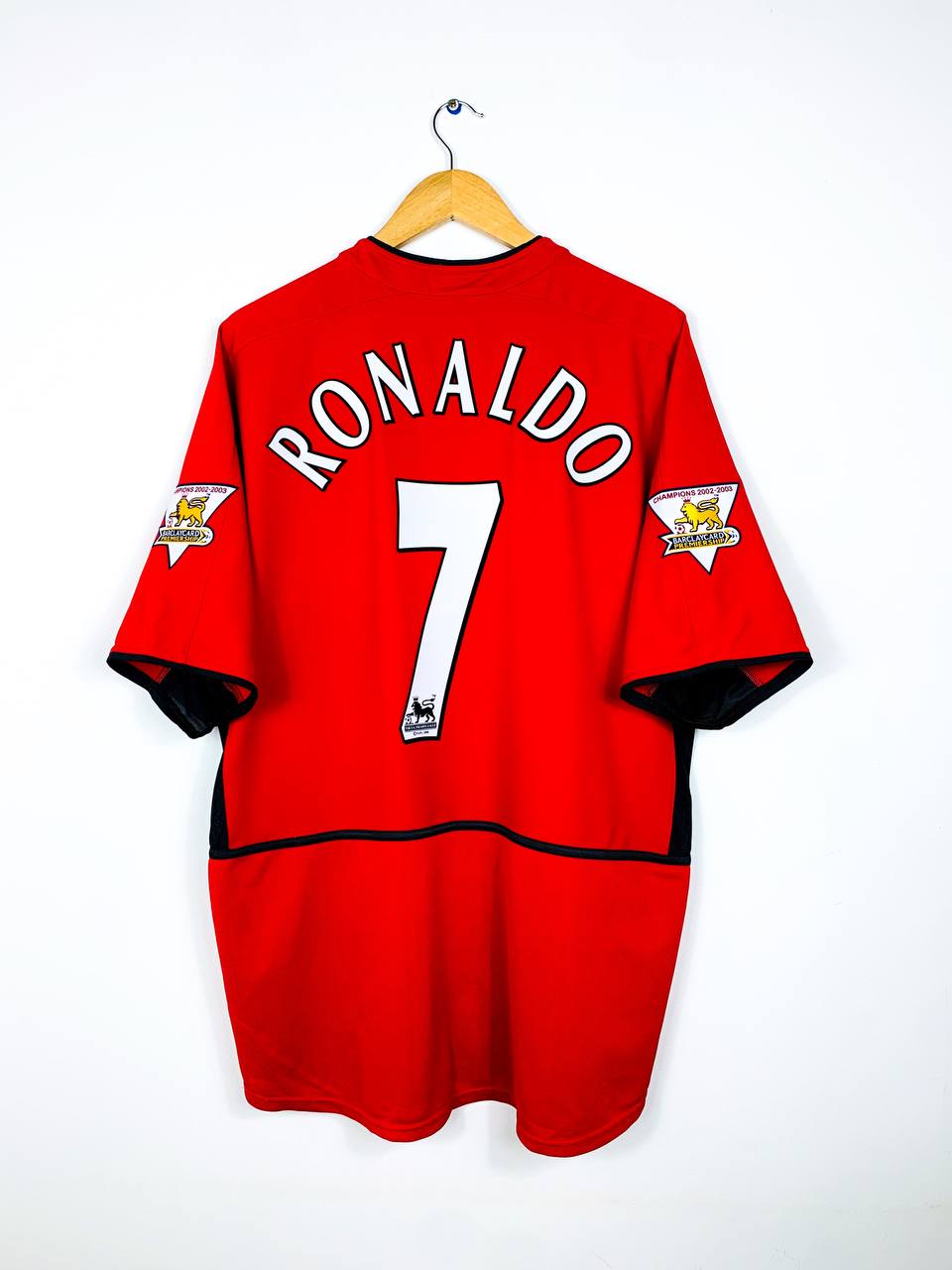 MANCHESTER UNITED 2002/2004 HOME SHIRT #7 RONALDO