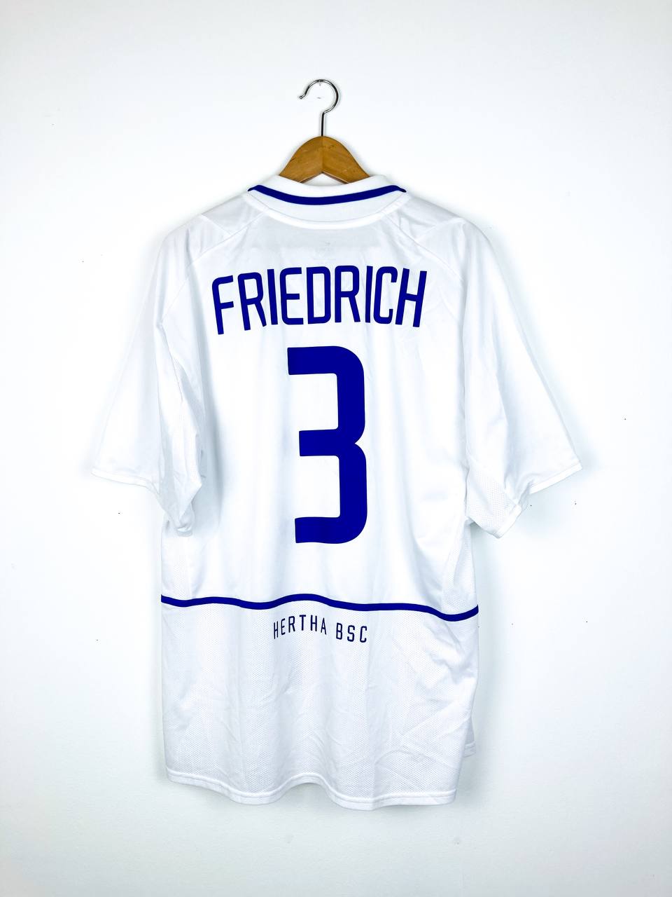 HERTHA BSC BERLIN 2002/2004 AWAY SHIRT