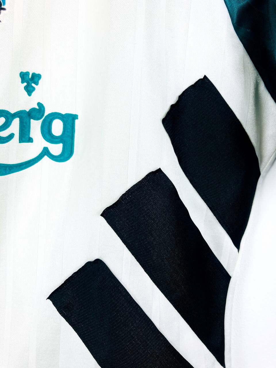 LIVERPOOL 1993/1995 AWAY SHIRT
