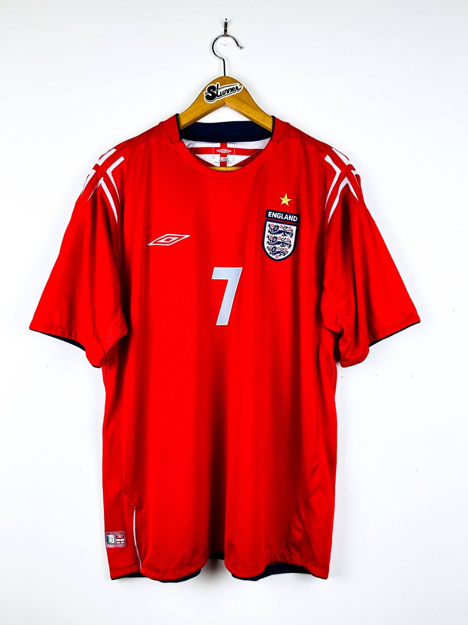 ENGLAND 2004/2006 AWAY SHIRT #7 BECKHAM