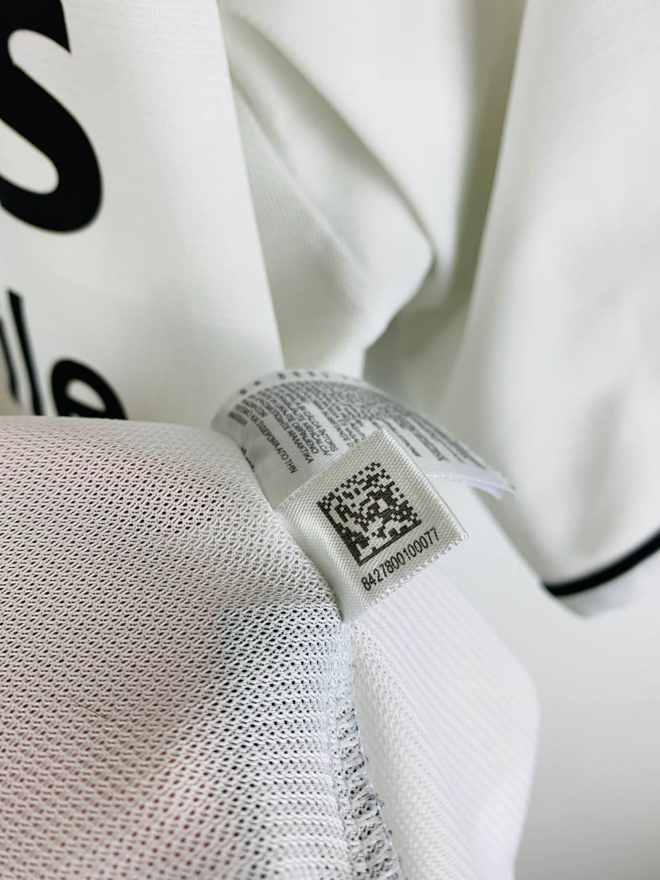 REAL MADRID 2003/2004 HOME SHIRT #5 ZIDANE