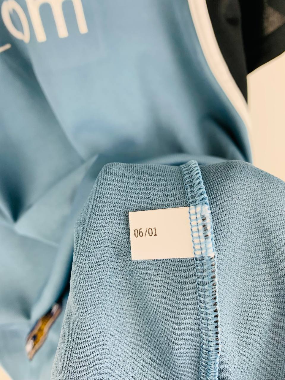 REAL MADRID 2001/2002 THIRD SHIRT #5 ZIDANE