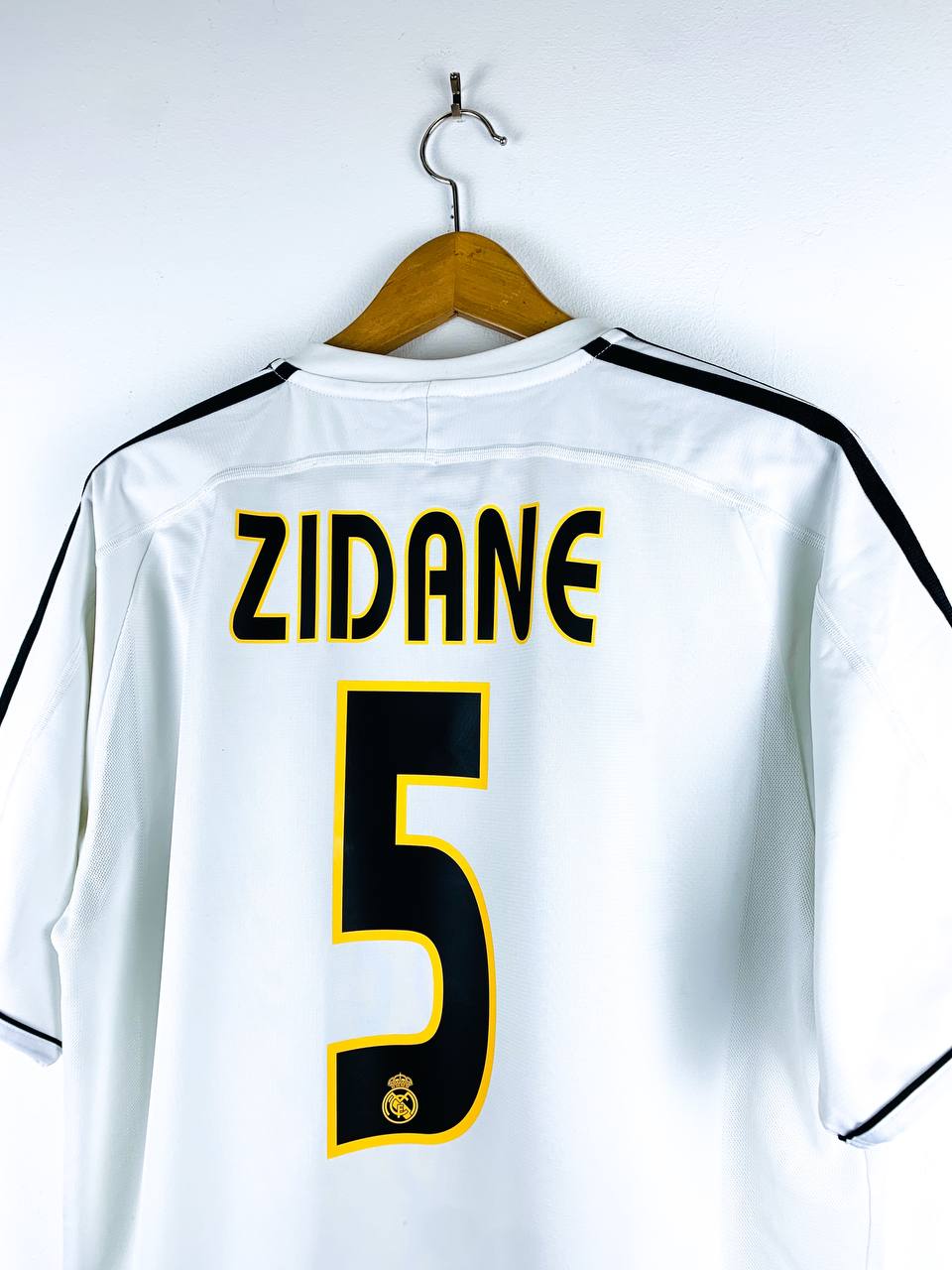 REAL MADRID 2003/2004 HOME SHIRT #5 ZIDANE