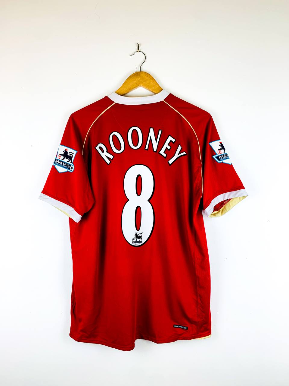 MANCHESTER UNITED 2006/2007 HOME SHIRT #8 ROONEY