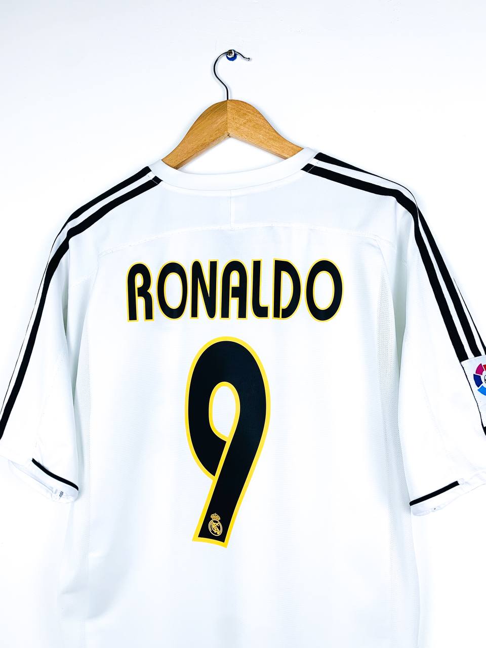 REAL MADRID 2003/2004 HOME SHIRT #9 RONALDO