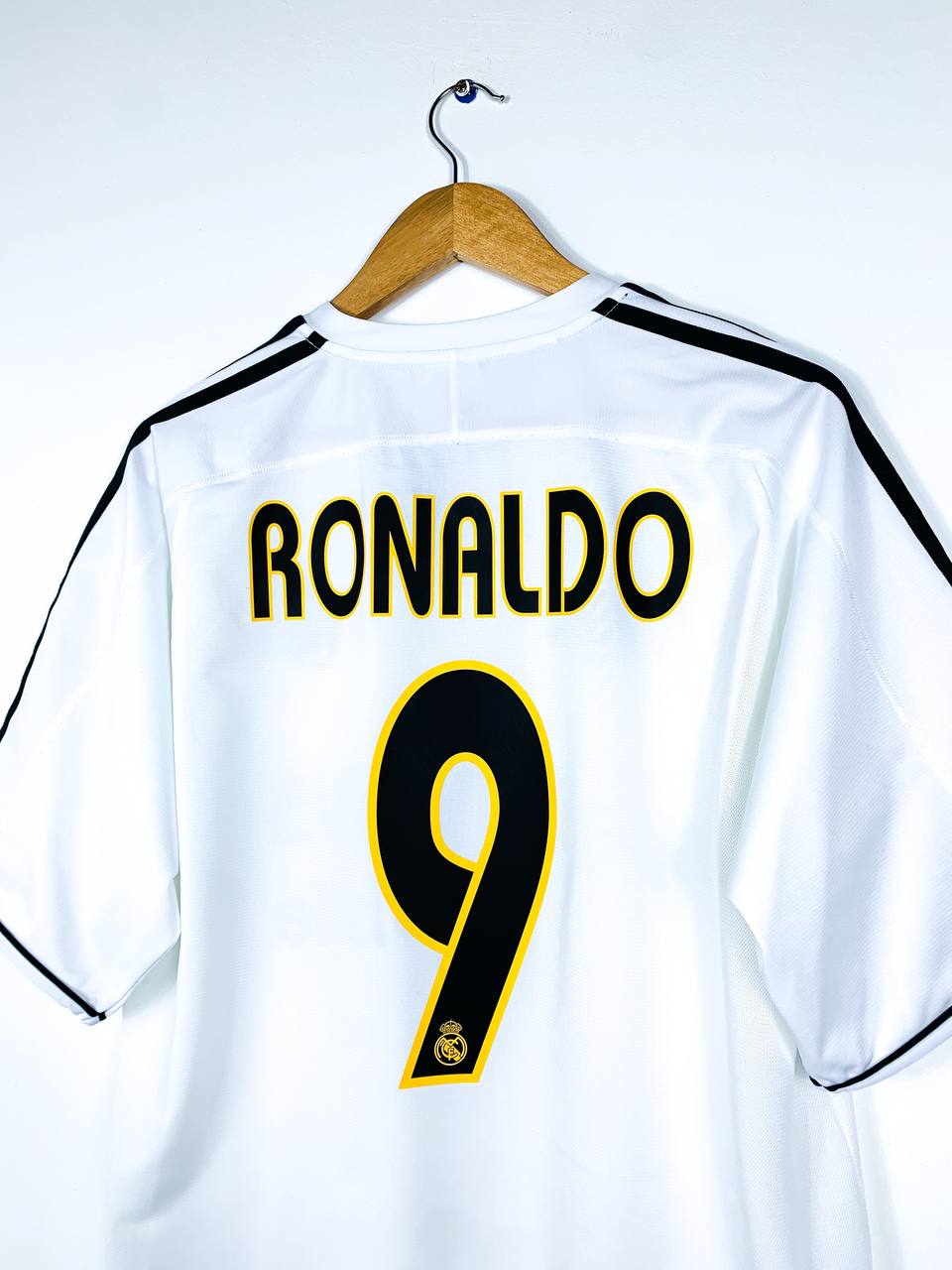 REAL MADRID 2003/2004 HOME SHIRT #9 RONALDO