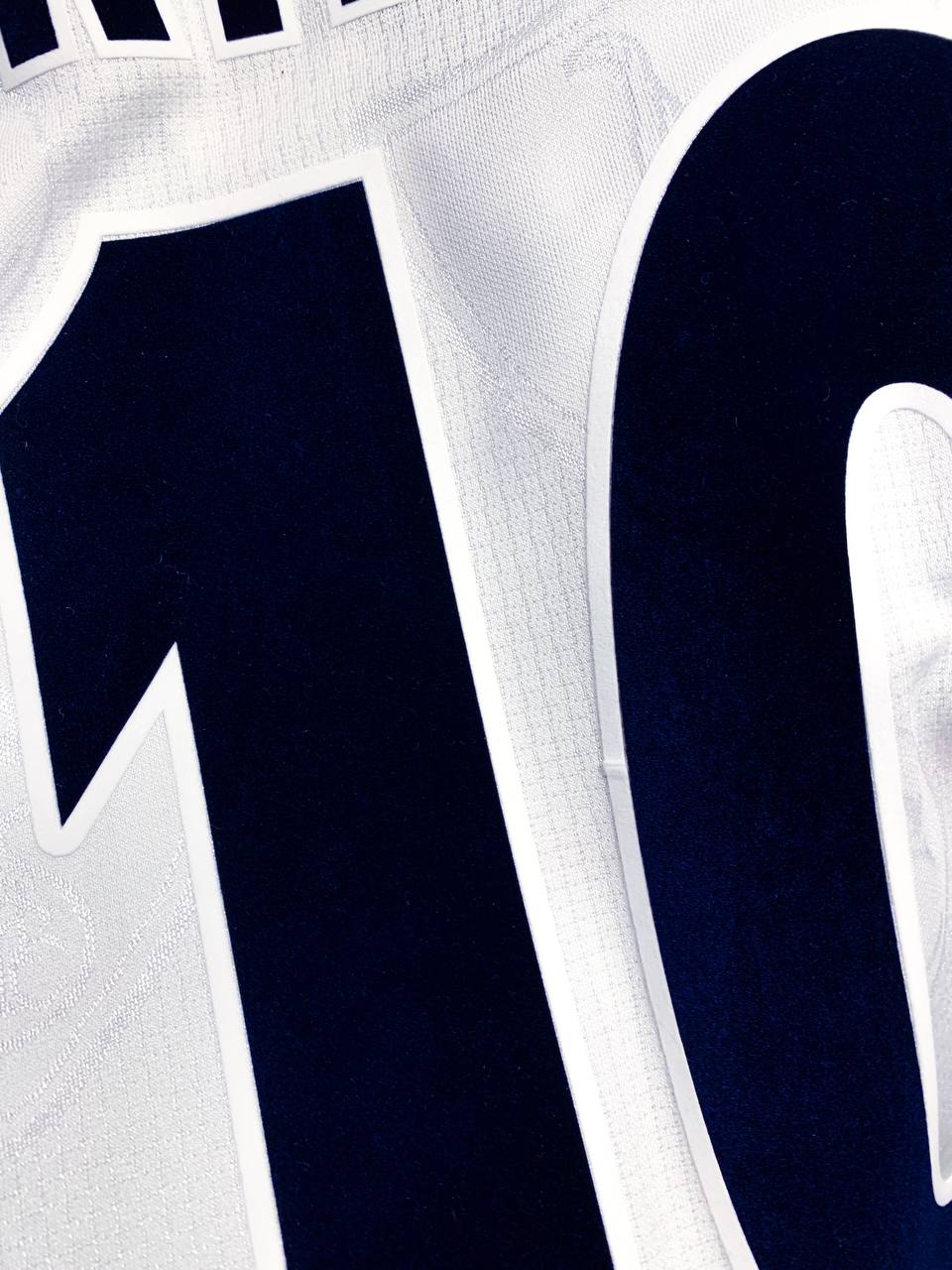 TOTTENHAM HOTSPUR 1995/1997 HOME SHIRT #10 SHERINGHAM