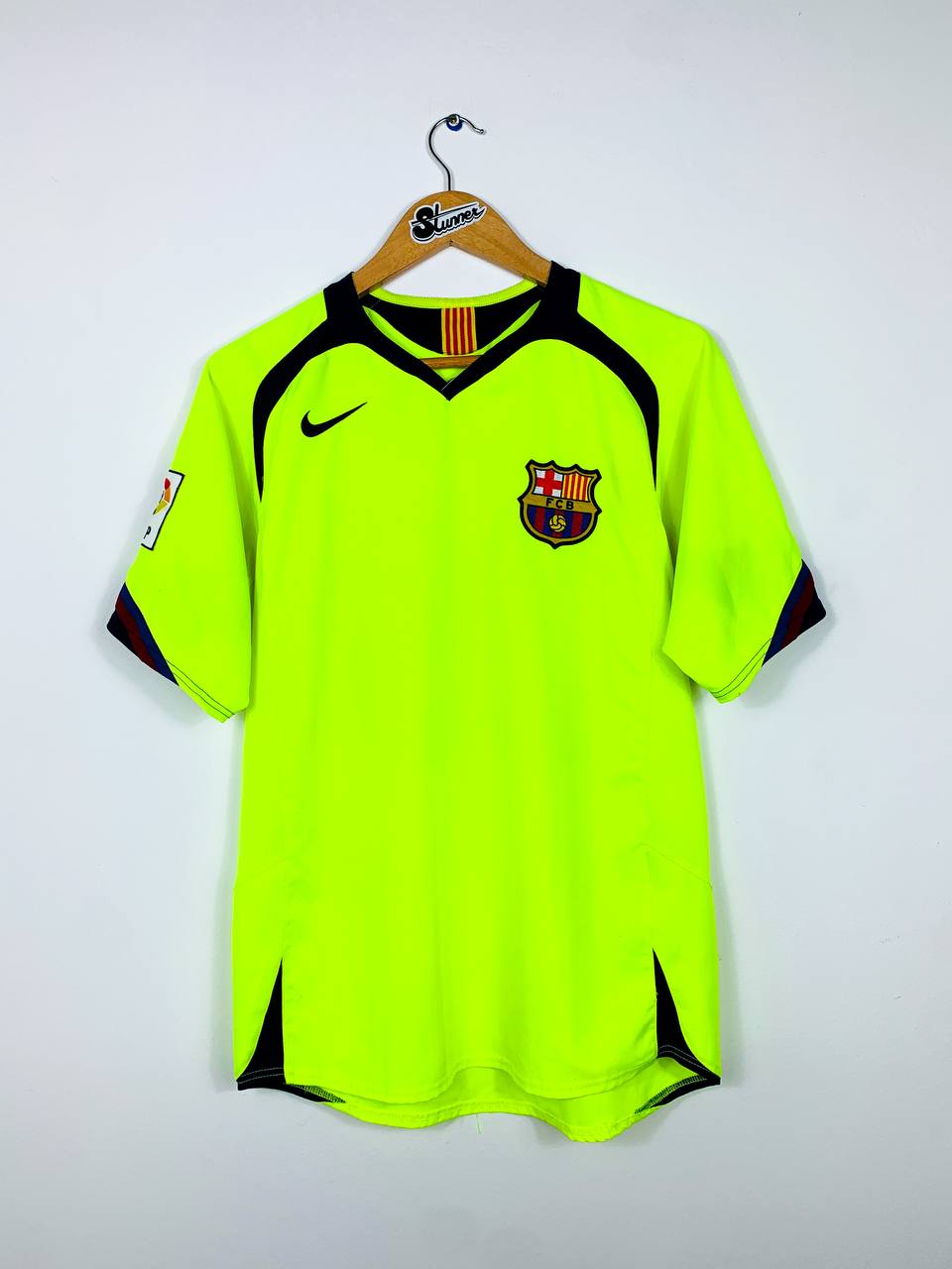 BARCELONA 2005/2006 AWAY SHIRT #30 MESSI