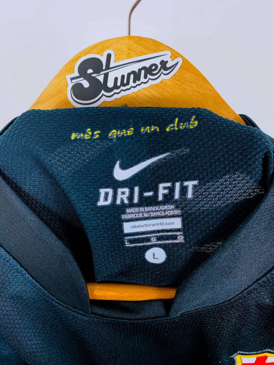 BARCELONA 2011/2012 AWAY SHIRT #10 MESSI