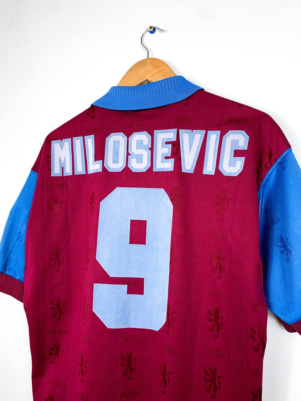 ASTON VILLA 1995/1997 HOME SHIRT #9 MILOSEVIC