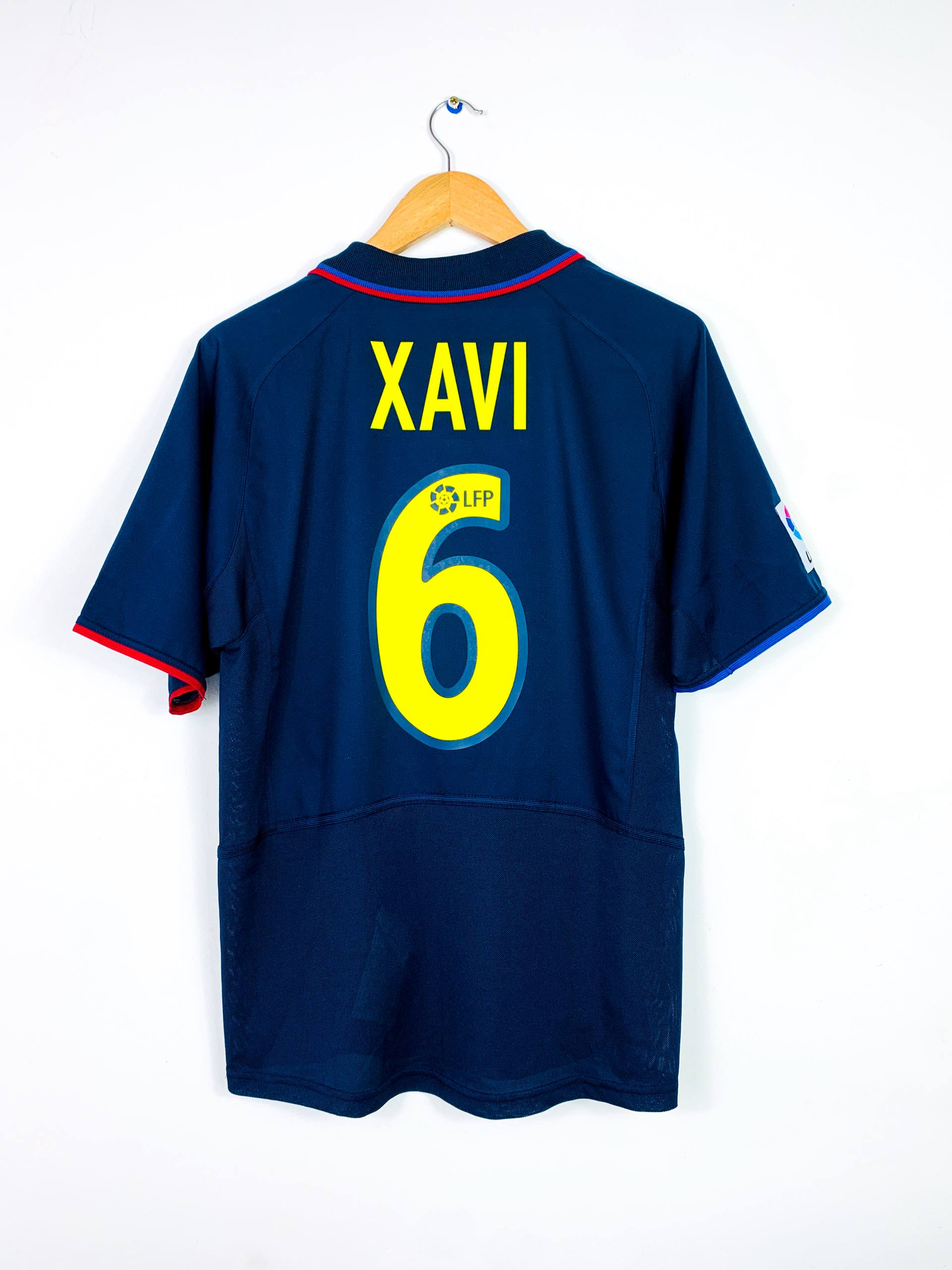BARCELONA 2002/2004 AWAY SHIRT #6 XAVI [S/M]