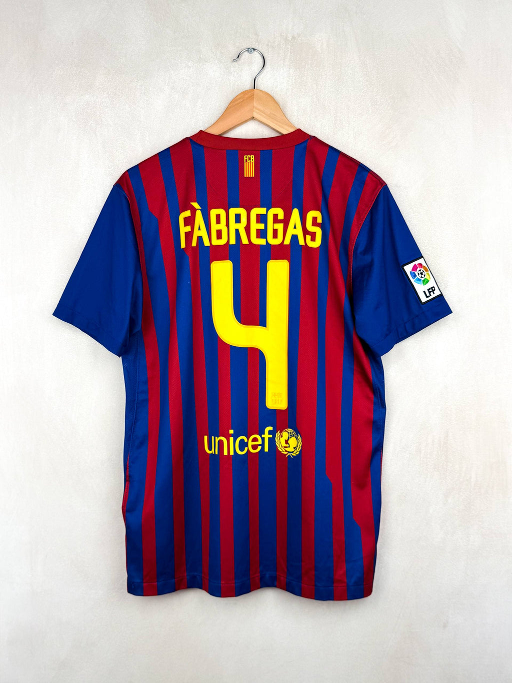 BARCELONA 2011/2012 HOME SHIRT #4 FABREGAS [M]