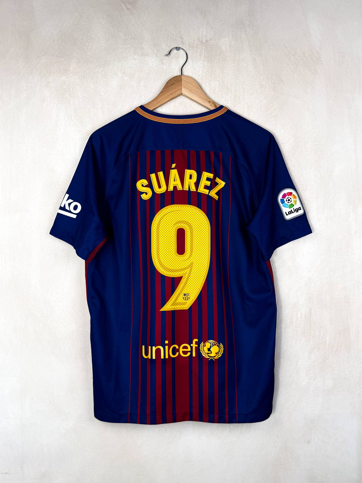 BARCELONA 2017/2018 HOME SHIRT #9 SUAREZ [M]