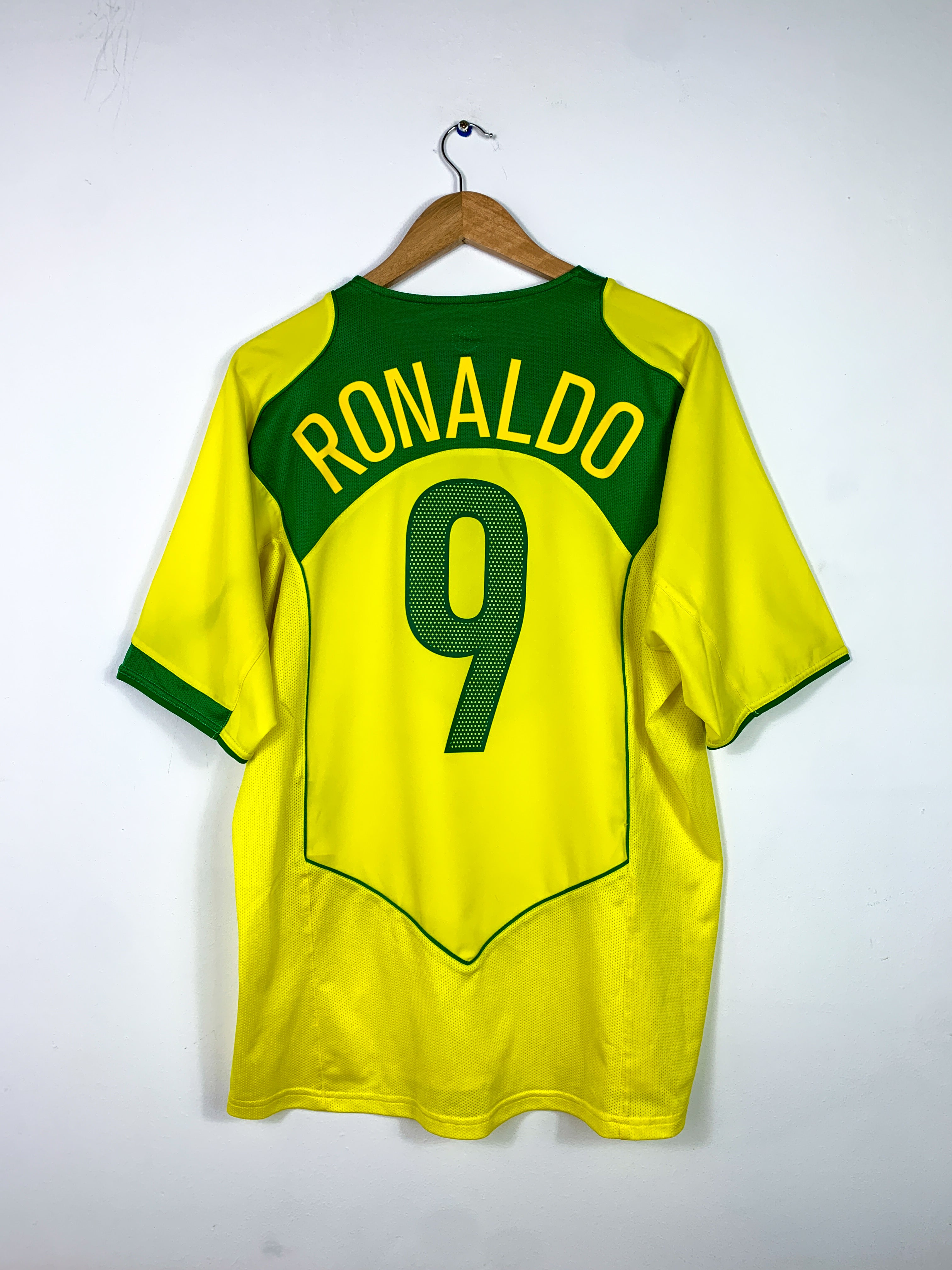 BRAZIL 2004/2006 HOME SHIRT #9 RONALDO [L]