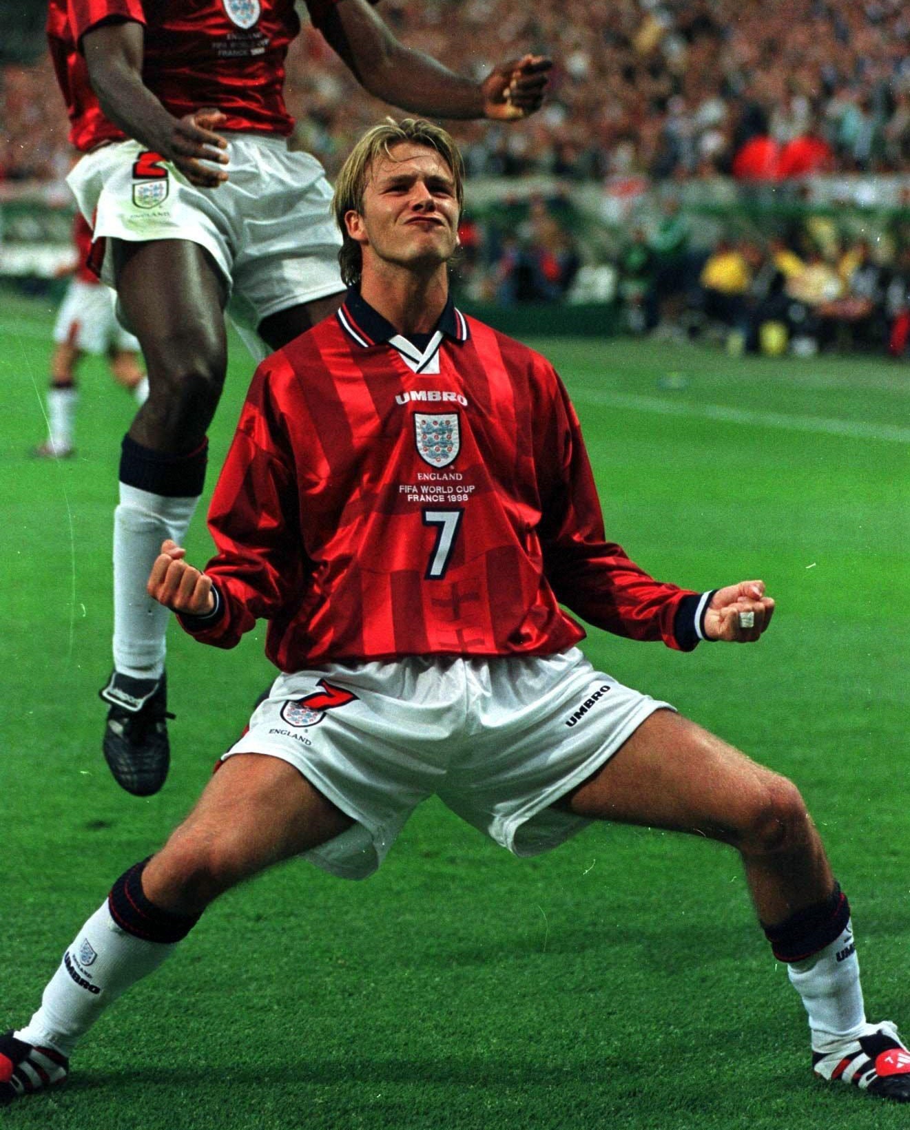 ENGLAND 1997/1999 AWAY SHIRT #7 BECKHAM