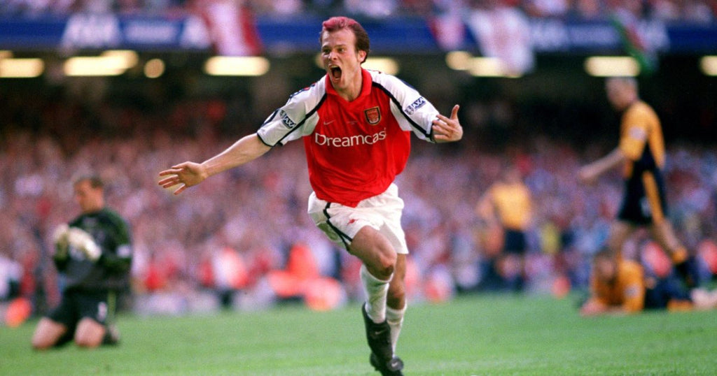 ARSENAL 2001 *FA CUP FINAL* HOME SHIRT #8 LJUNGBERG