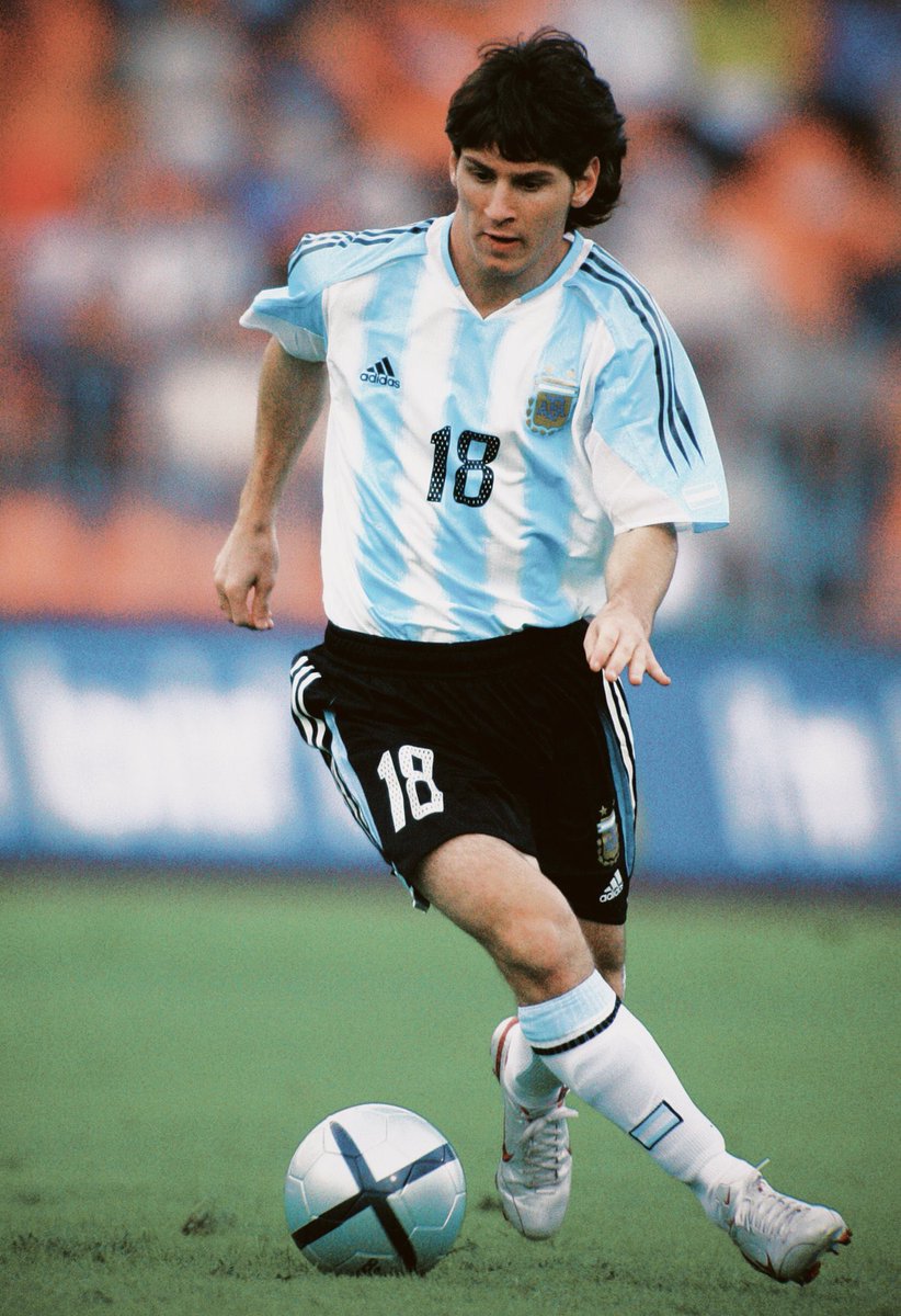 ARGENTINA 2004/2005 HOME SHIRT #18 MESSI [M]