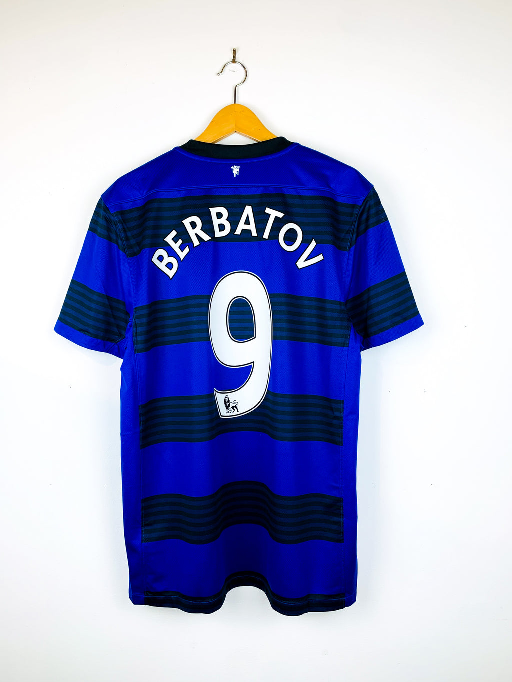MANCHESTER UNITED 2011/2012 AWAY SHIRT #9 BERBATOV [BNWT]