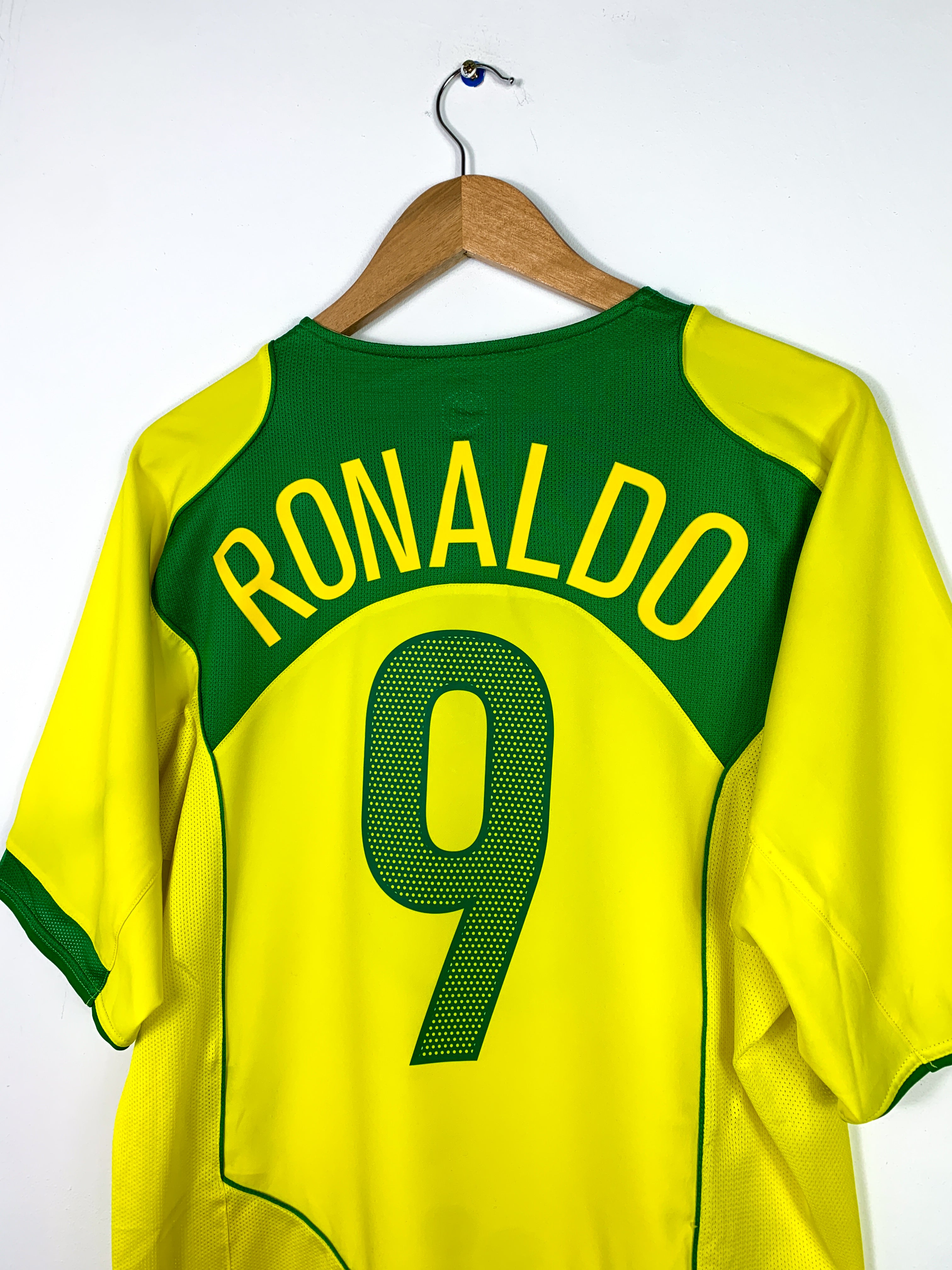 BRAZIL 2004/2006 HOME SHIRT #9 RONALDO [L]