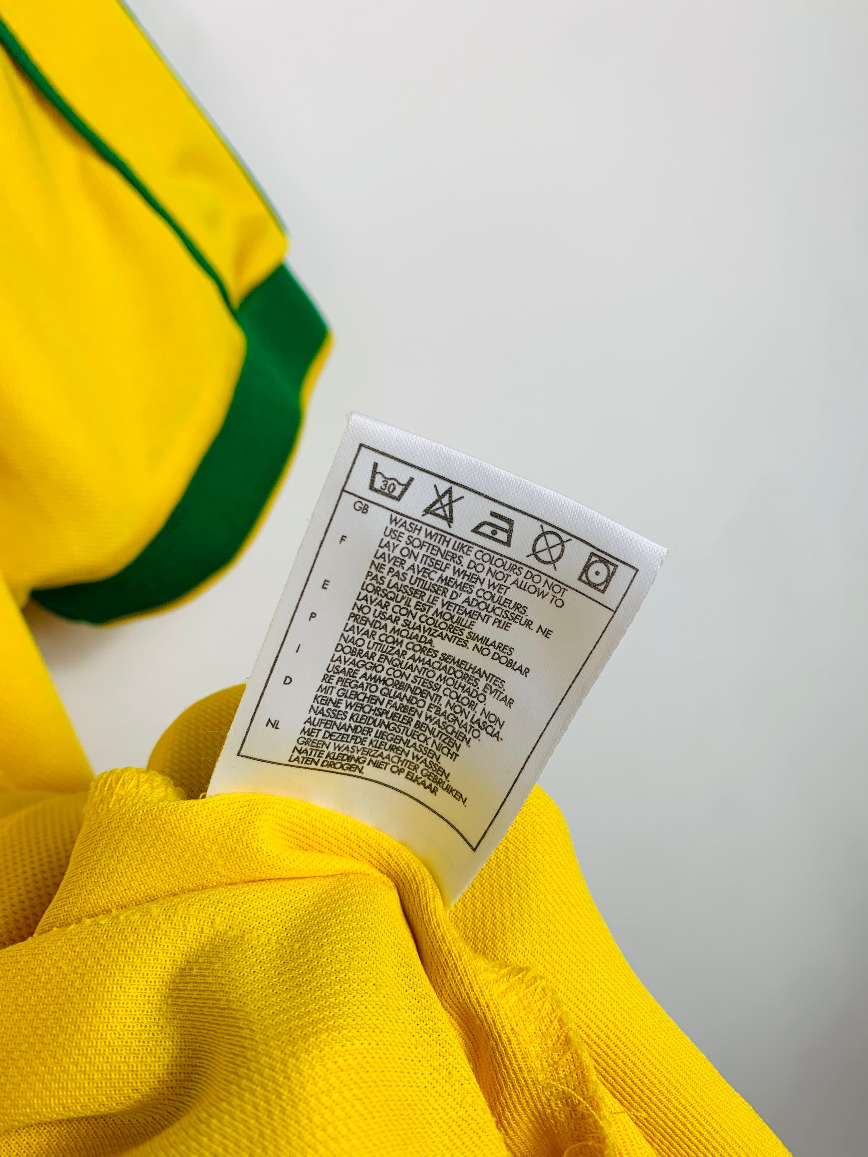 BRAZIL 1998/2000 HOME SHIRT #9 RONALDO