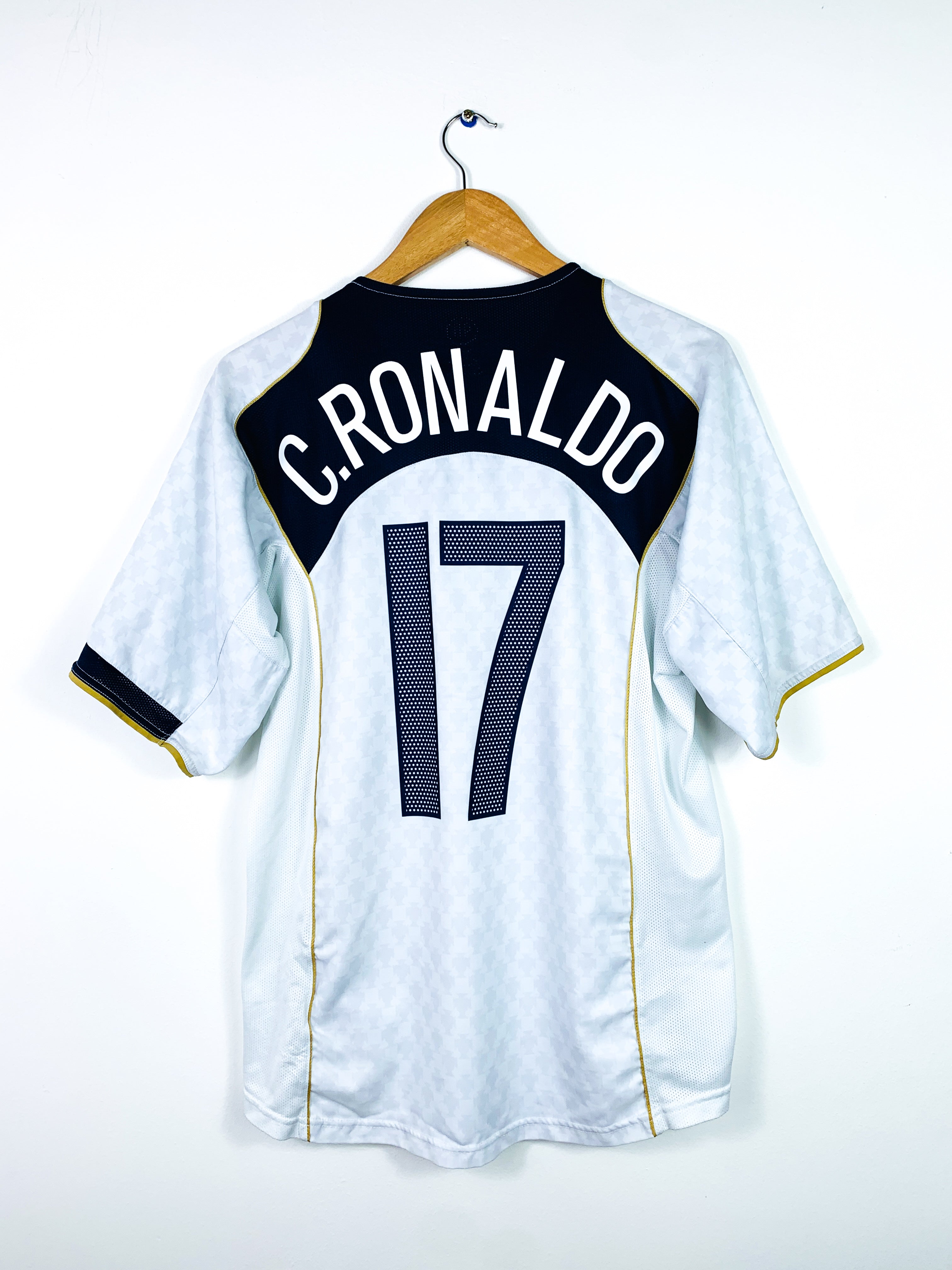 PORTUGAL 2004/2006 AWAY SHIRT #17 C.RONALDO