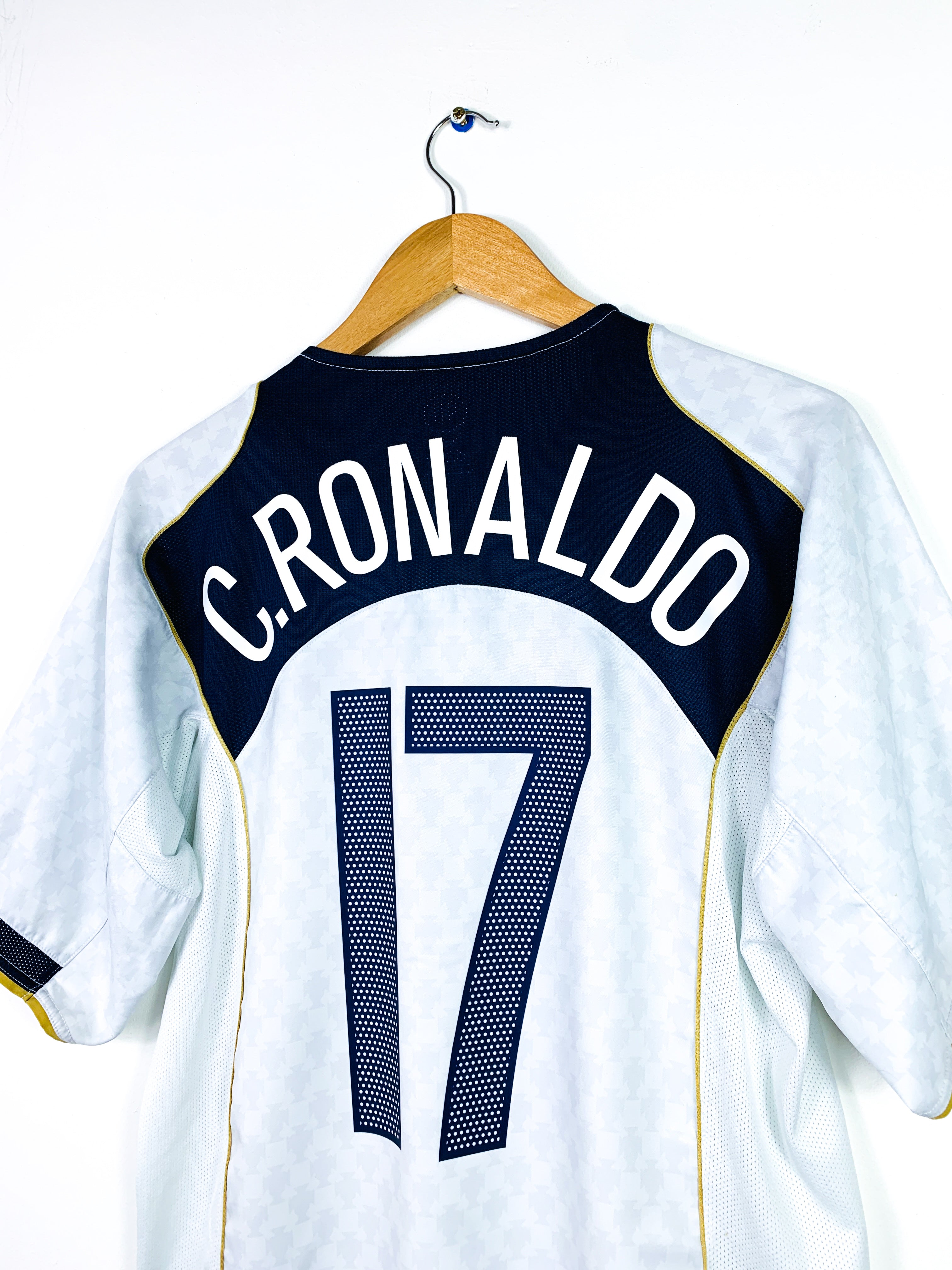 PORTUGAL 2004/2006 AWAY SHIRT #17 C.RONALDO
