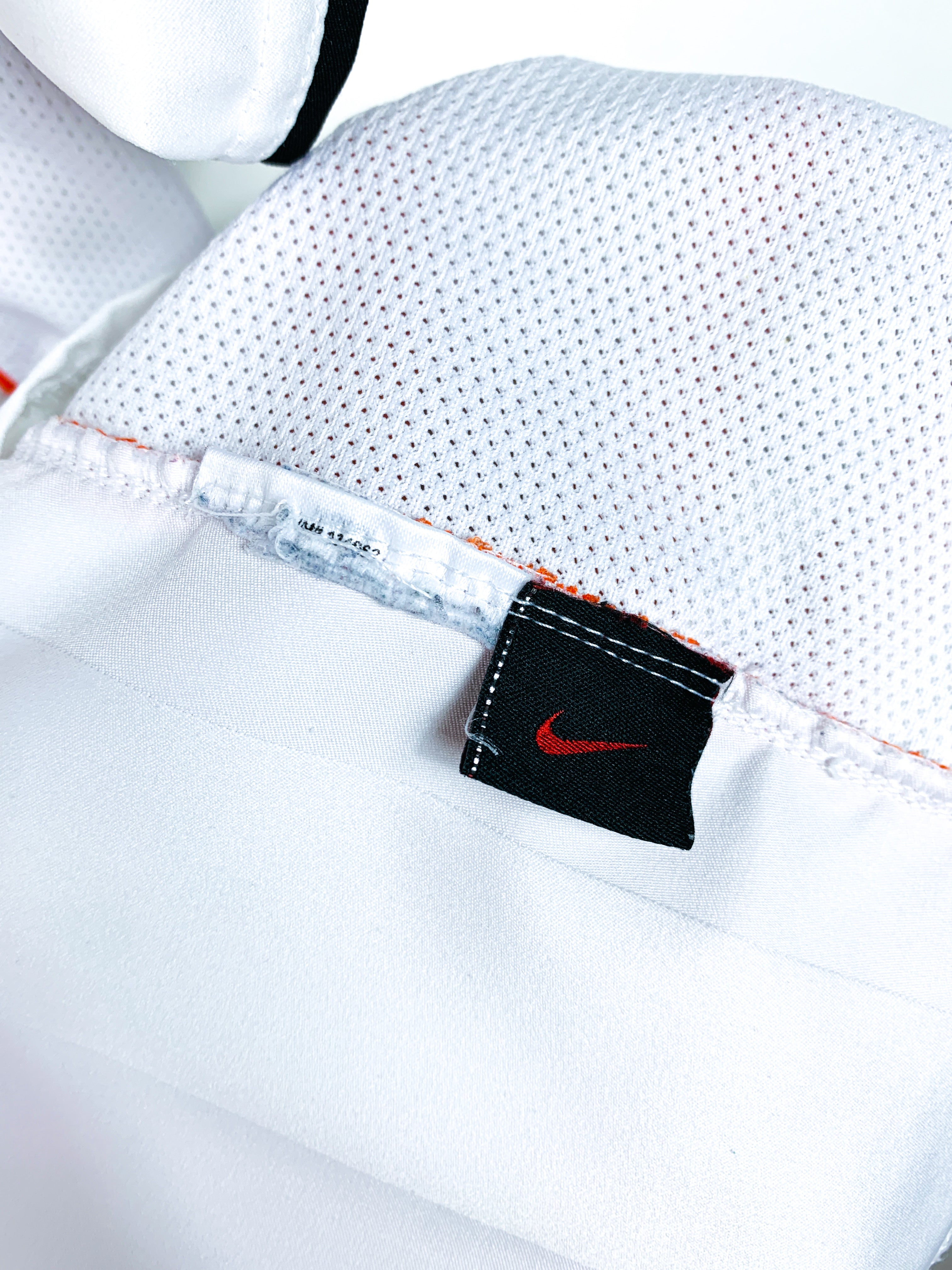 VALENCIA 2004/2005 HOME SHIRT #21 AIMAR