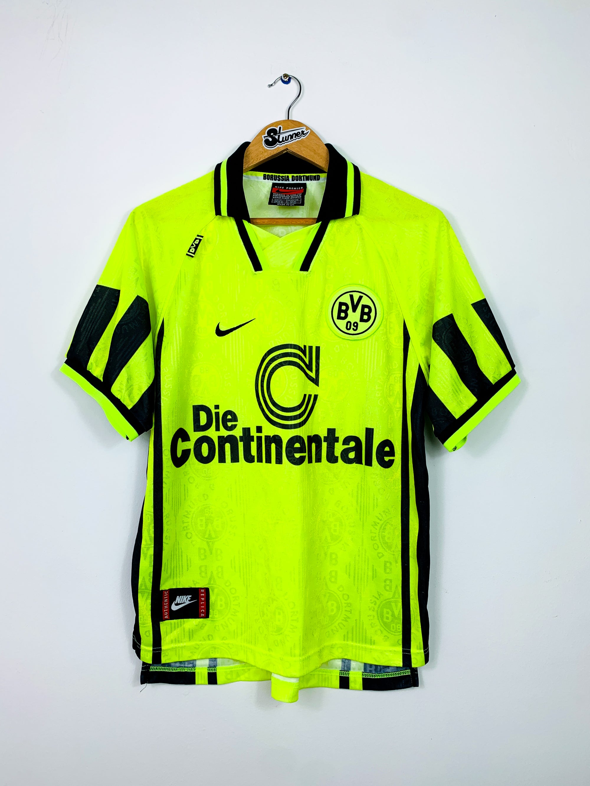 BORUSSIA DORTMUND 1996/1997 HOME SHIRT
