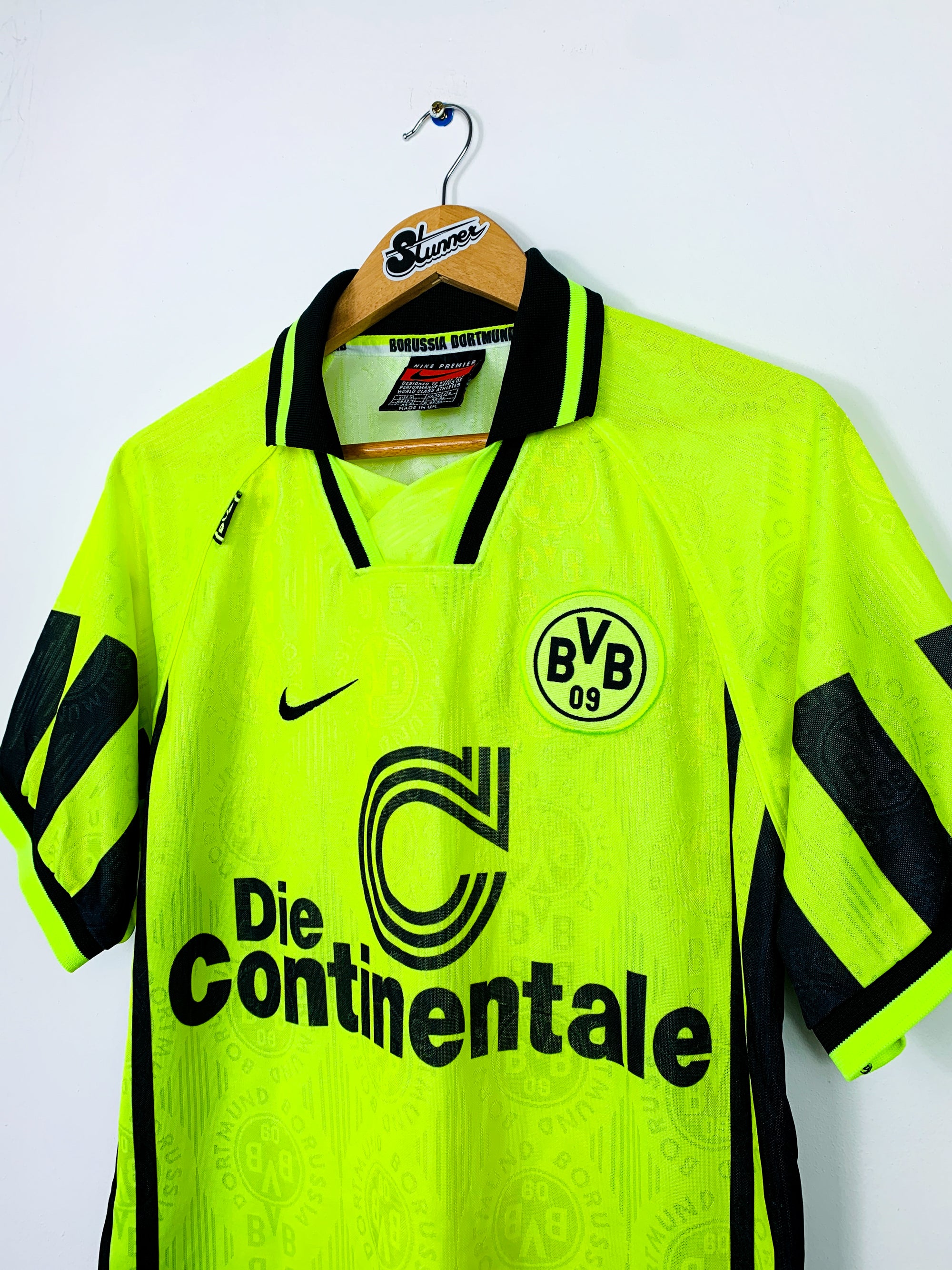 BORUSSIA DORTMUND 1996/1997 HOME SHIRT
