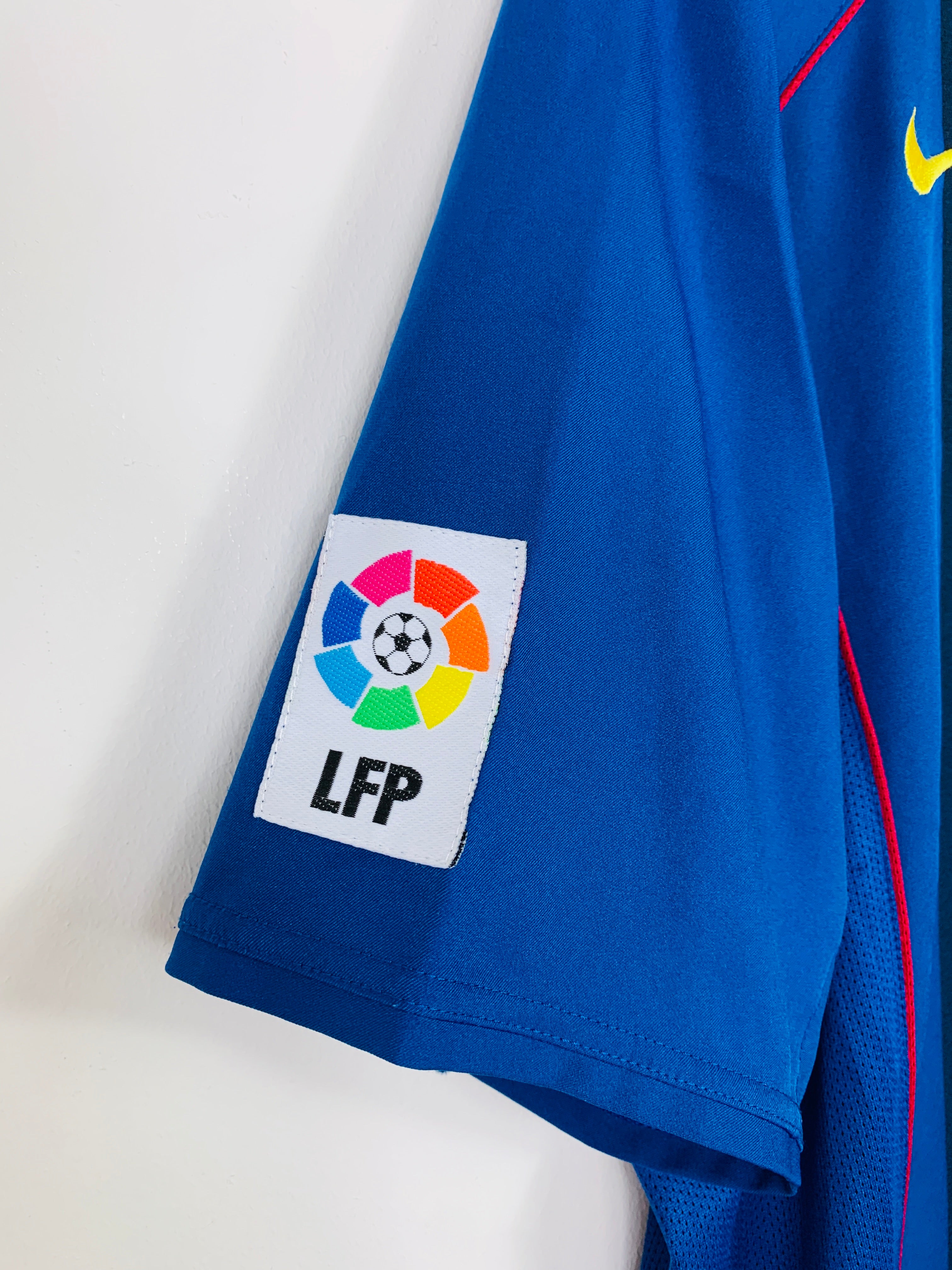 BARCELONA 2004/2005 AWAY SHIRT #10 RONALDINHO