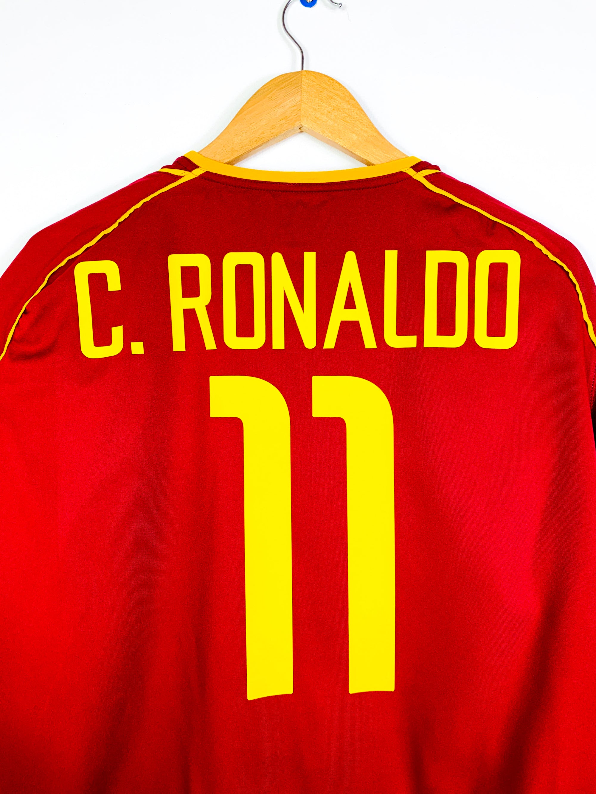PORTUGAL 2002/2004 HOME SHIRT #11 C.RONALDO