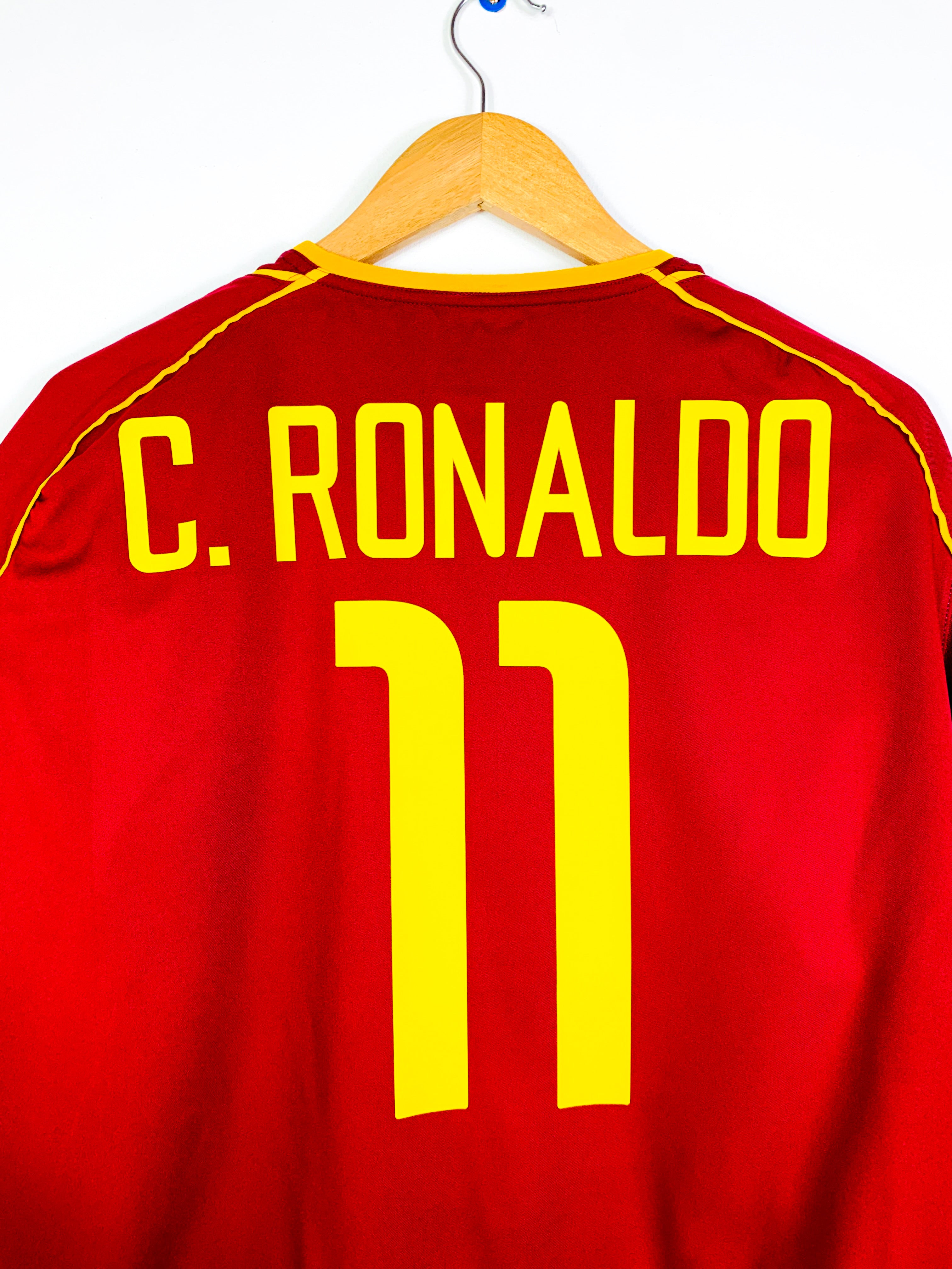 PORTUGAL 2002/2004 HOME SHIRT #11 C.RONALDO