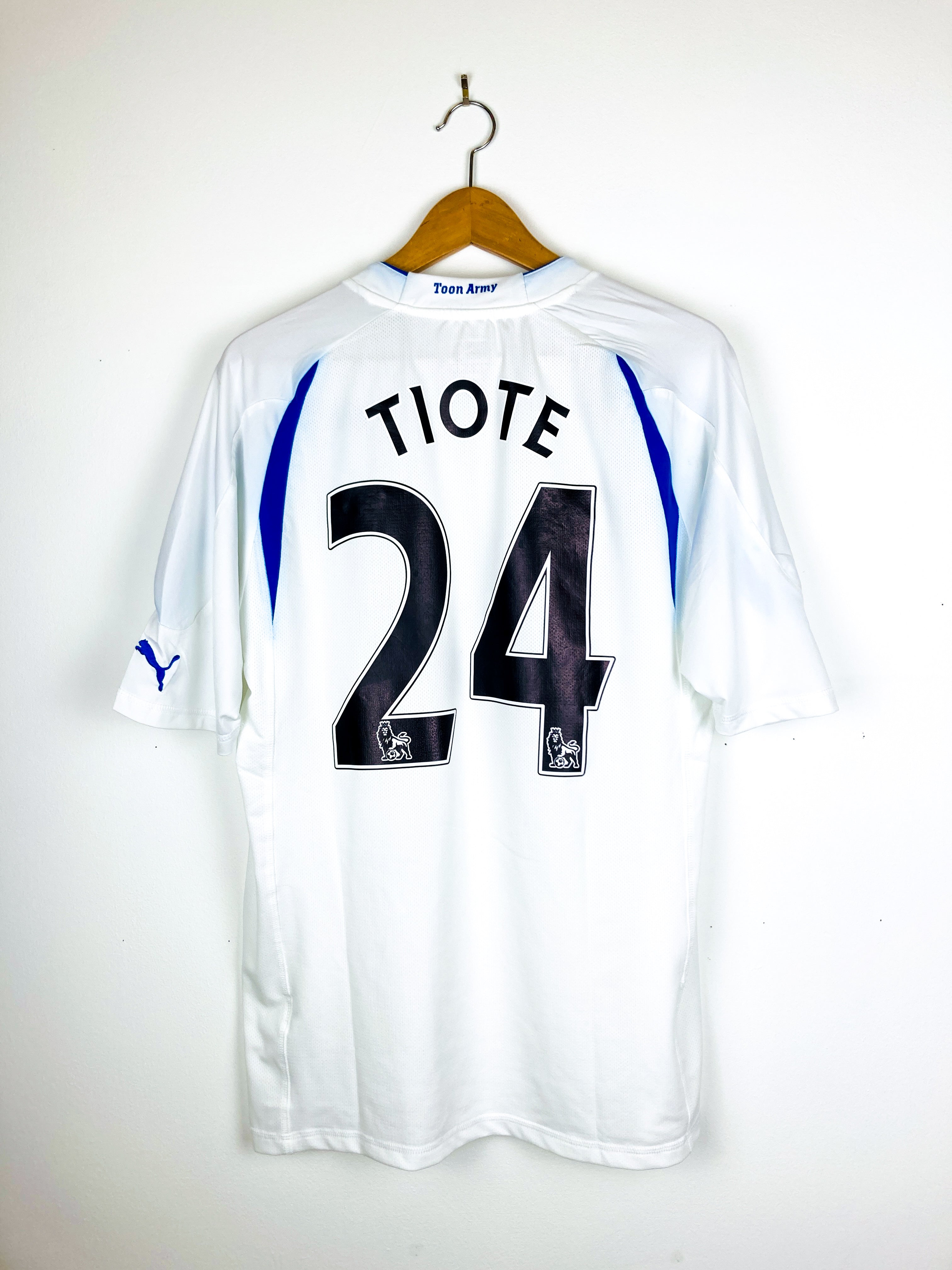 NEWCASTLE UNITED 2010/2011 THIRD SHIRT #24 TIOTE [PLAYER ISSUE]