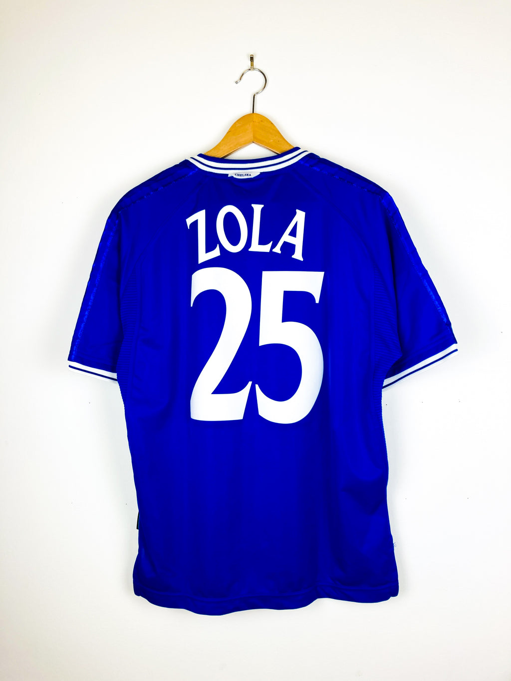 CHELSEA 1999/2001 HOME SHIRT #25 ZOLA