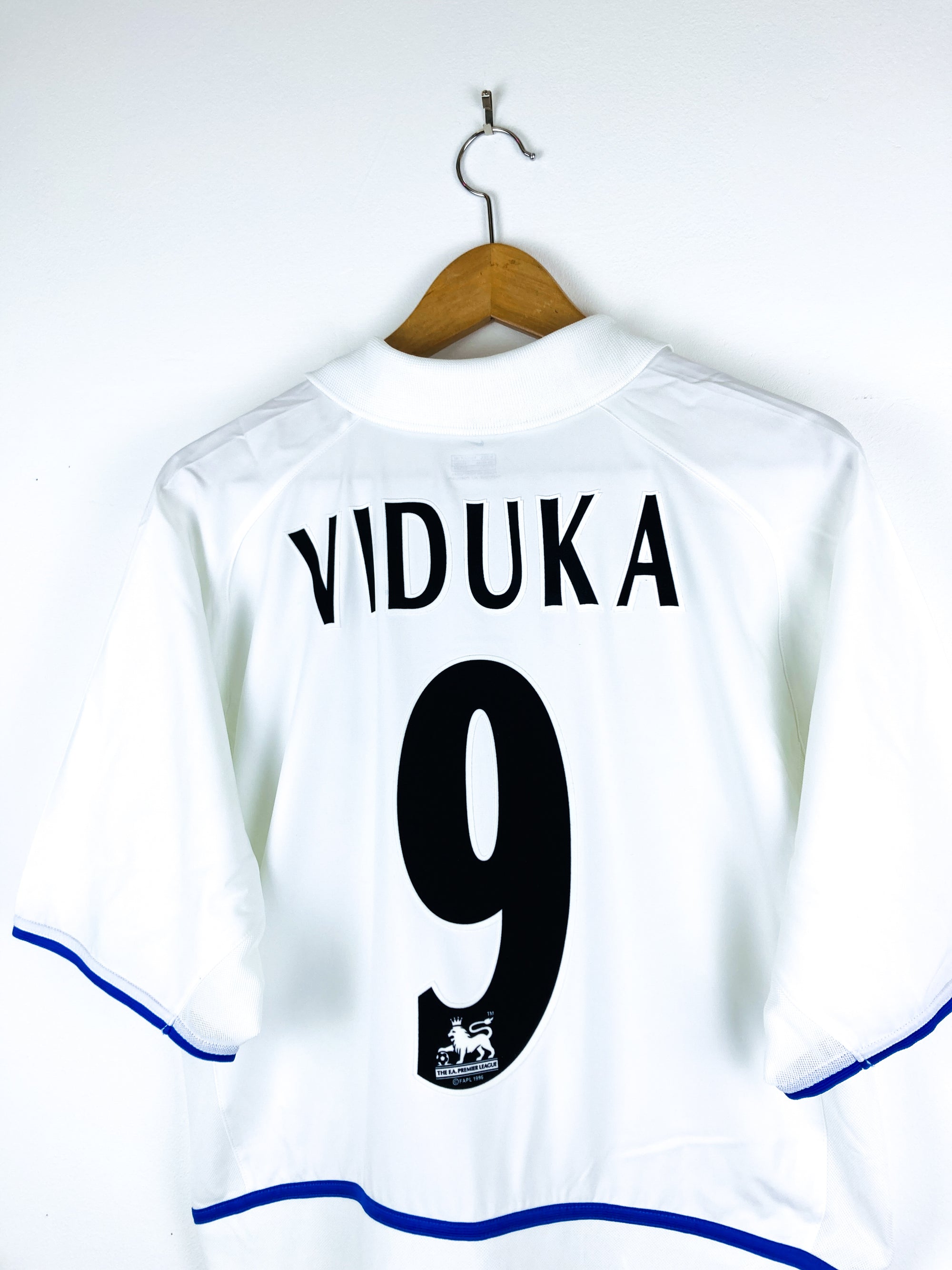 LEEDS UNITED 2002/2003 HOME SHIRT #9 VIDUKA