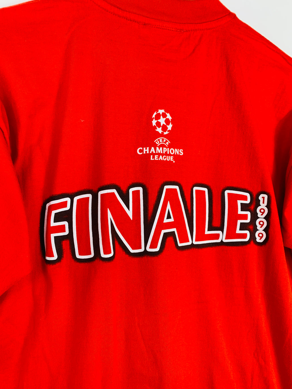 MANCHESTER UNITED 1998/1999 'FINALE' GRAPHIC TEE