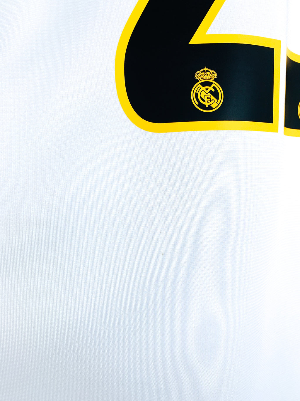 REAL MADRID 2003/2004 HOME SHIRT #23 BECKHAM
