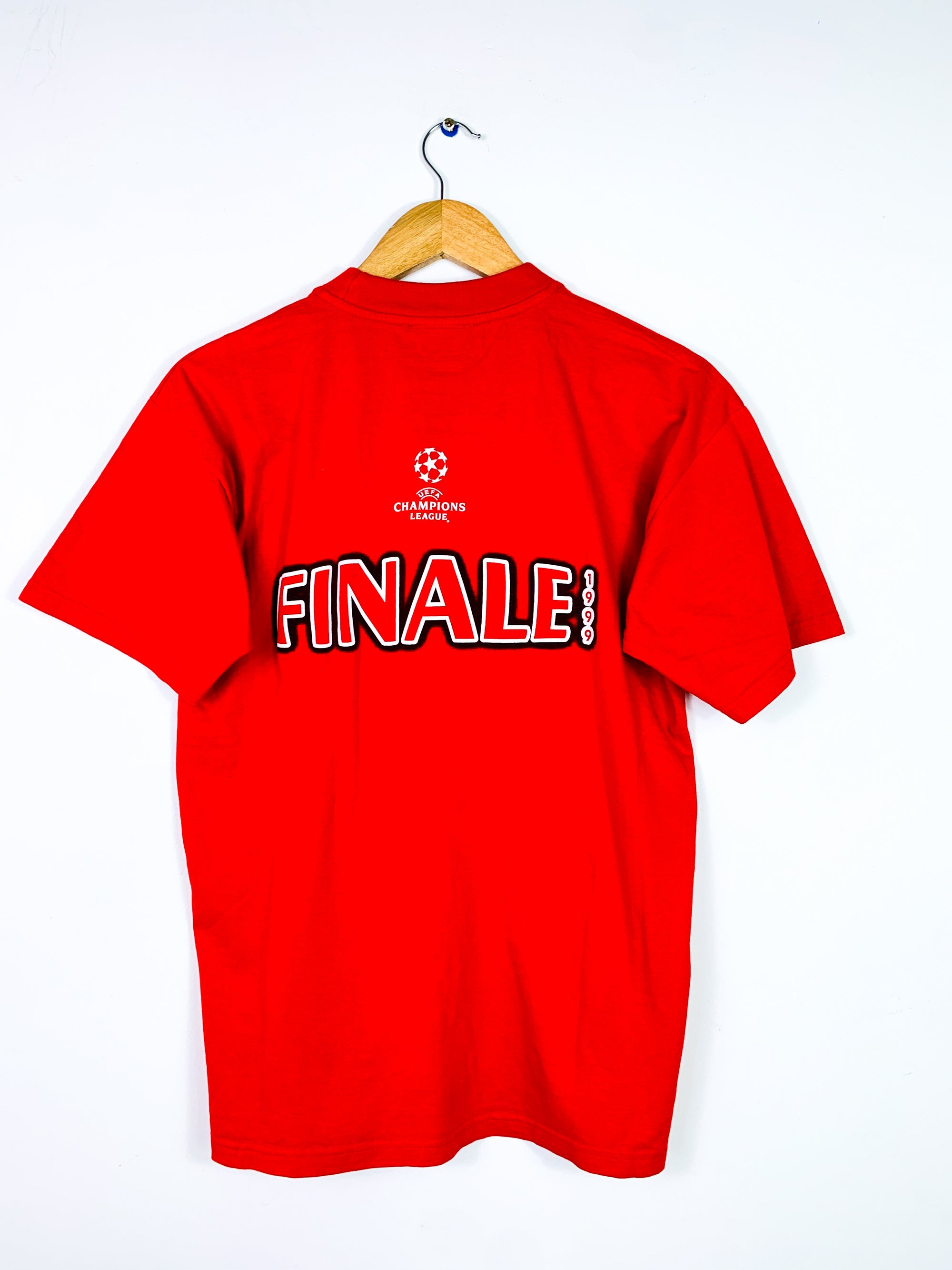 MANCHESTER UNITED 1998/1999 'FINALE' GRAPHIC TEE