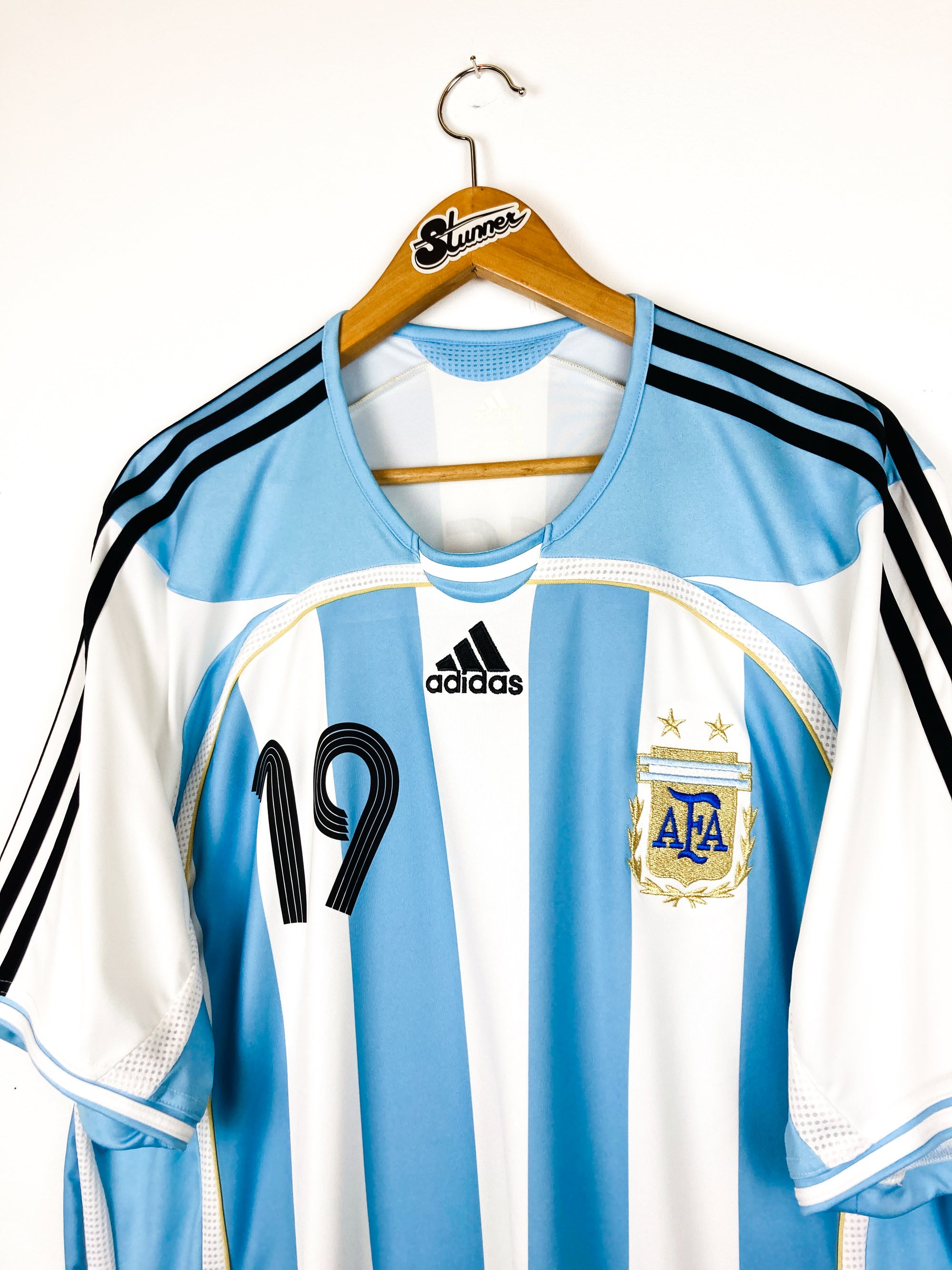 ARGENTINA 2005/2007 HOME SHIRT #19 MESSI