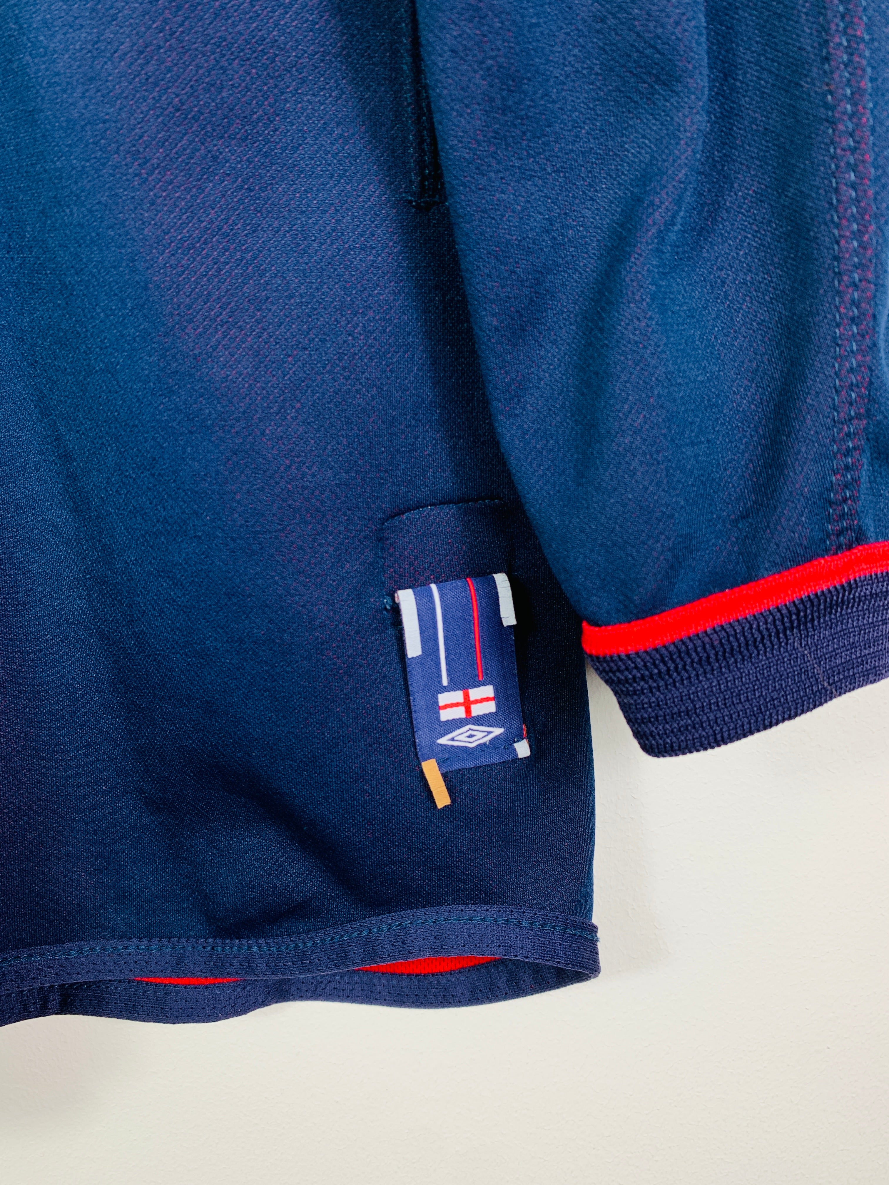 ENGLAND 2002/2004 AWAY *REVERSIBLE* SHIRT #7 BECKHAM [L/S]