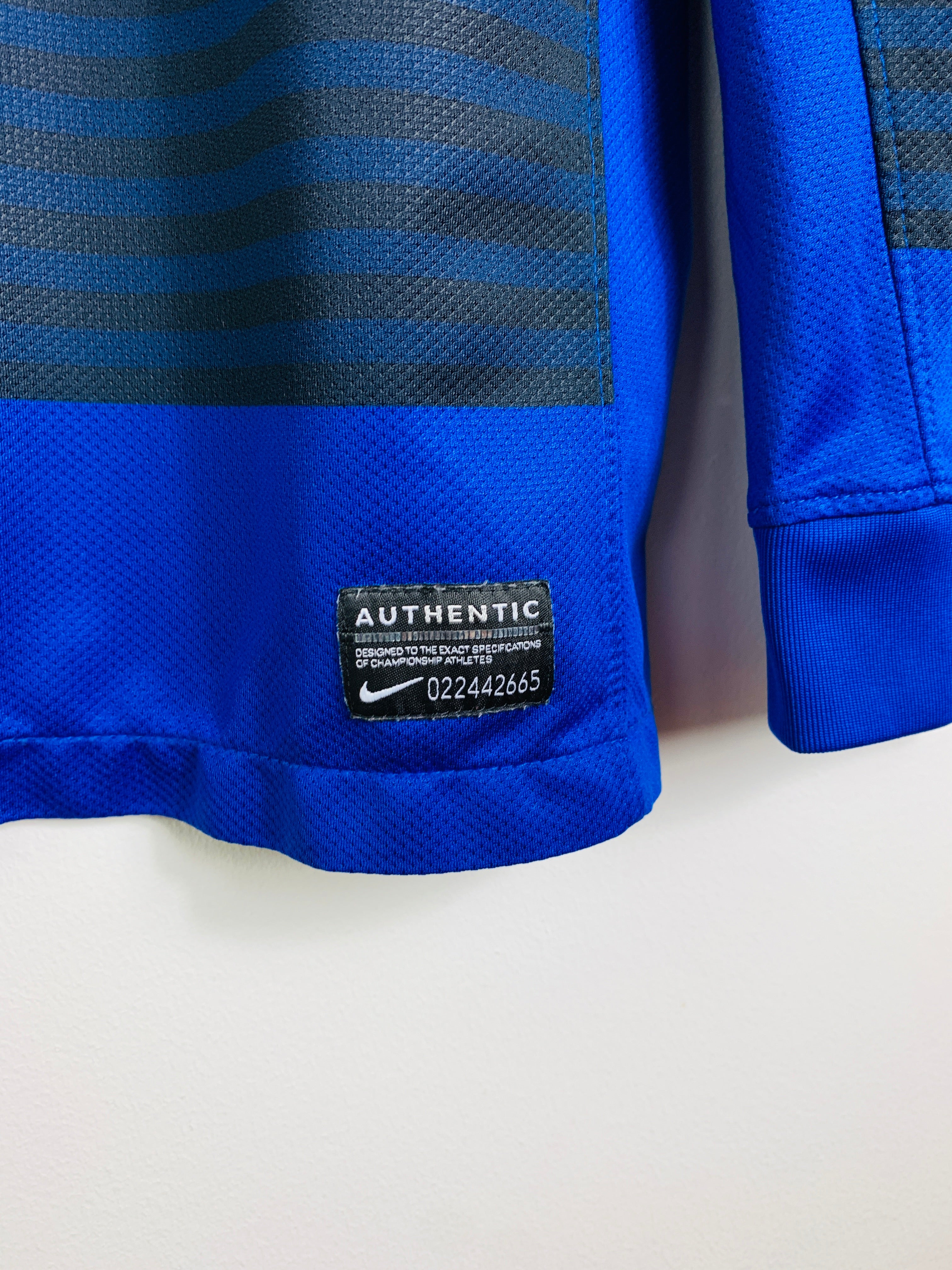 MANCHESTER UNITED 2011/2012 AWAY SHIRT #9 BERBATOV L/S [S/M]