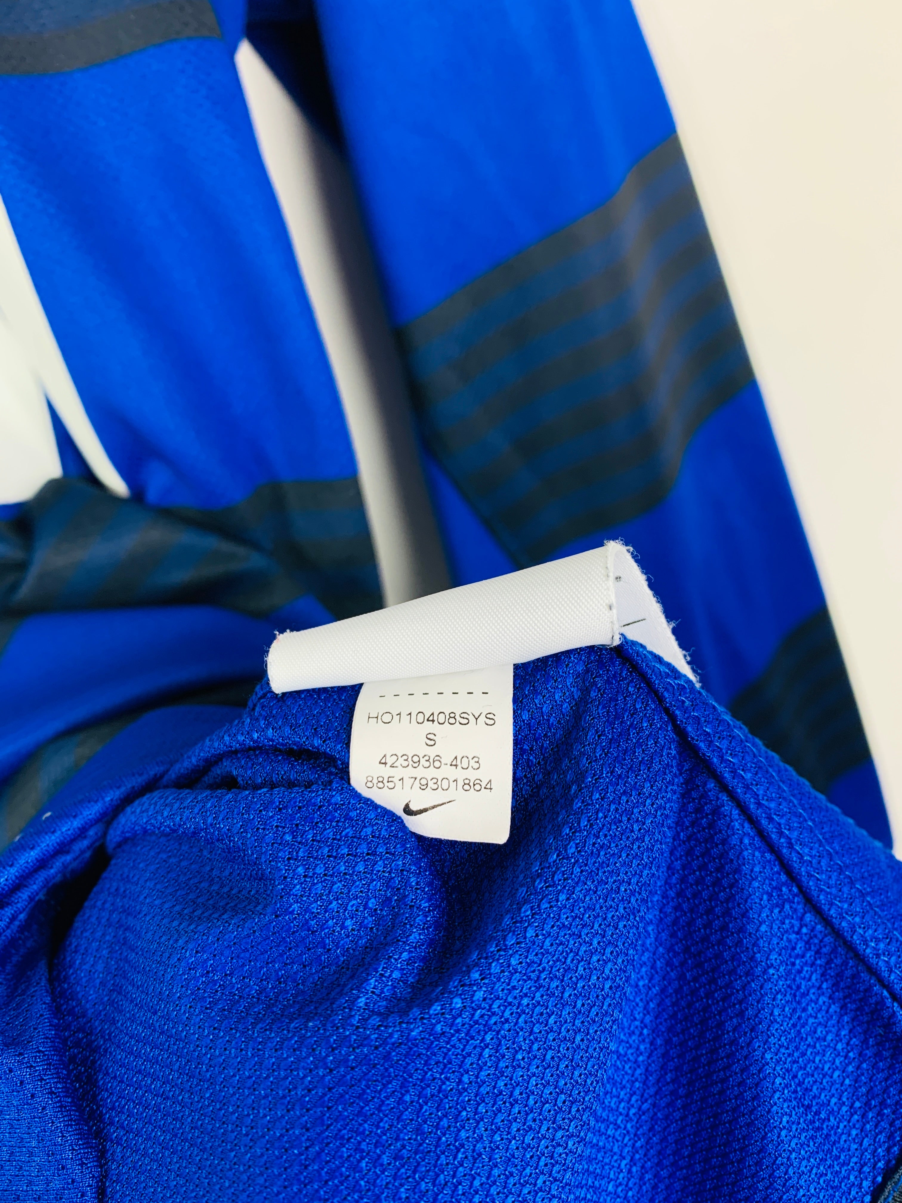 MANCHESTER UNITED 2011/2012 AWAY SHIRT #9 BERBATOV L/S [S/M]