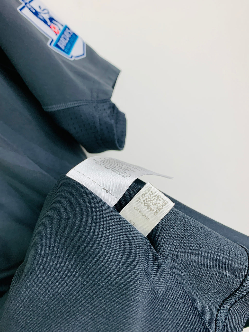 LIVERPOOL 2009/2010 AWAY SHIRT #9 TORRES [L]