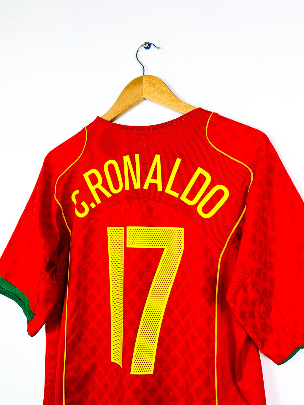 PORTUGAL 2004/2006 HOME SHIRT #17 C.RONALDO [M]