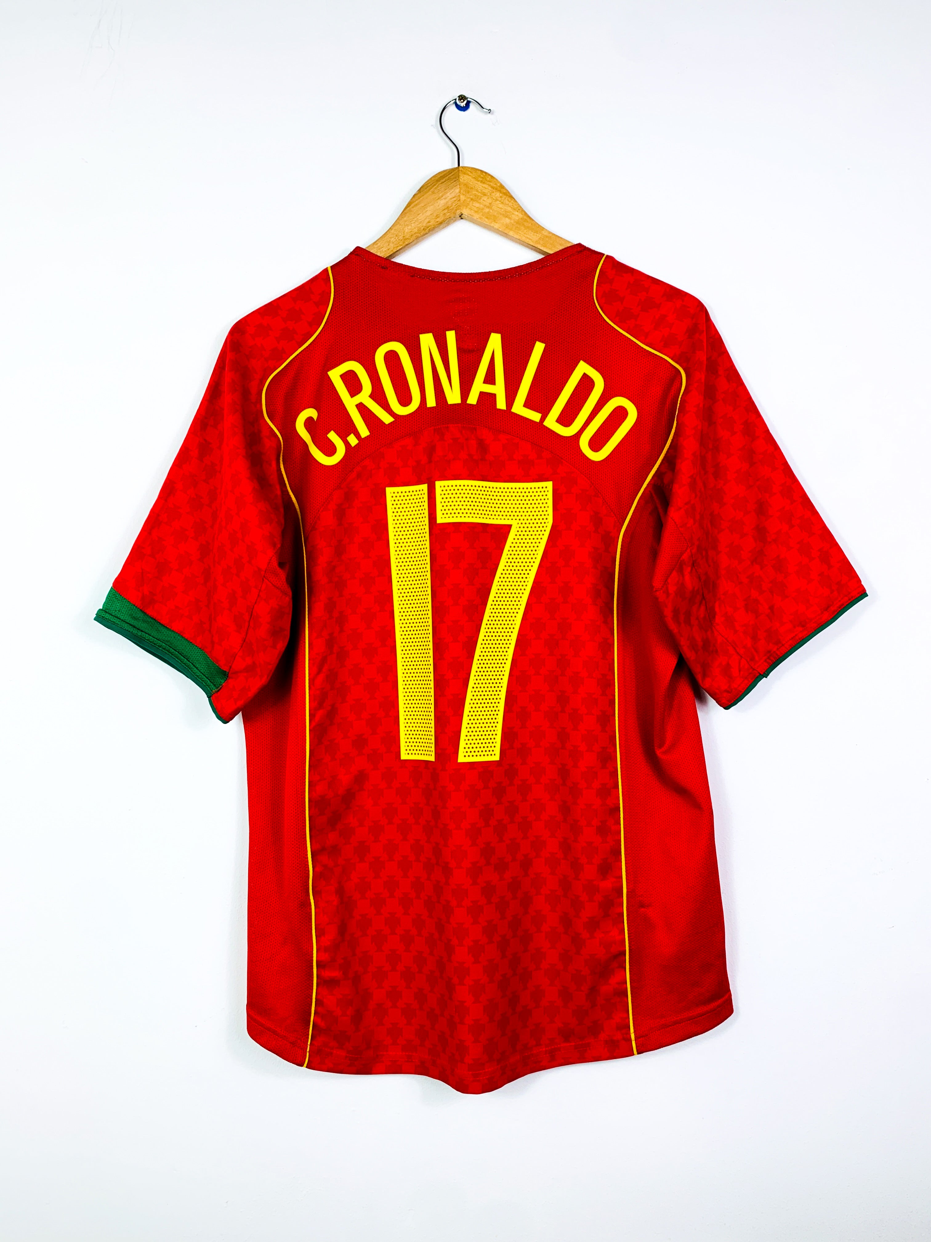PORTUGAL 2004/2006 HOME SHIRT #17 C.RONALDO [M]