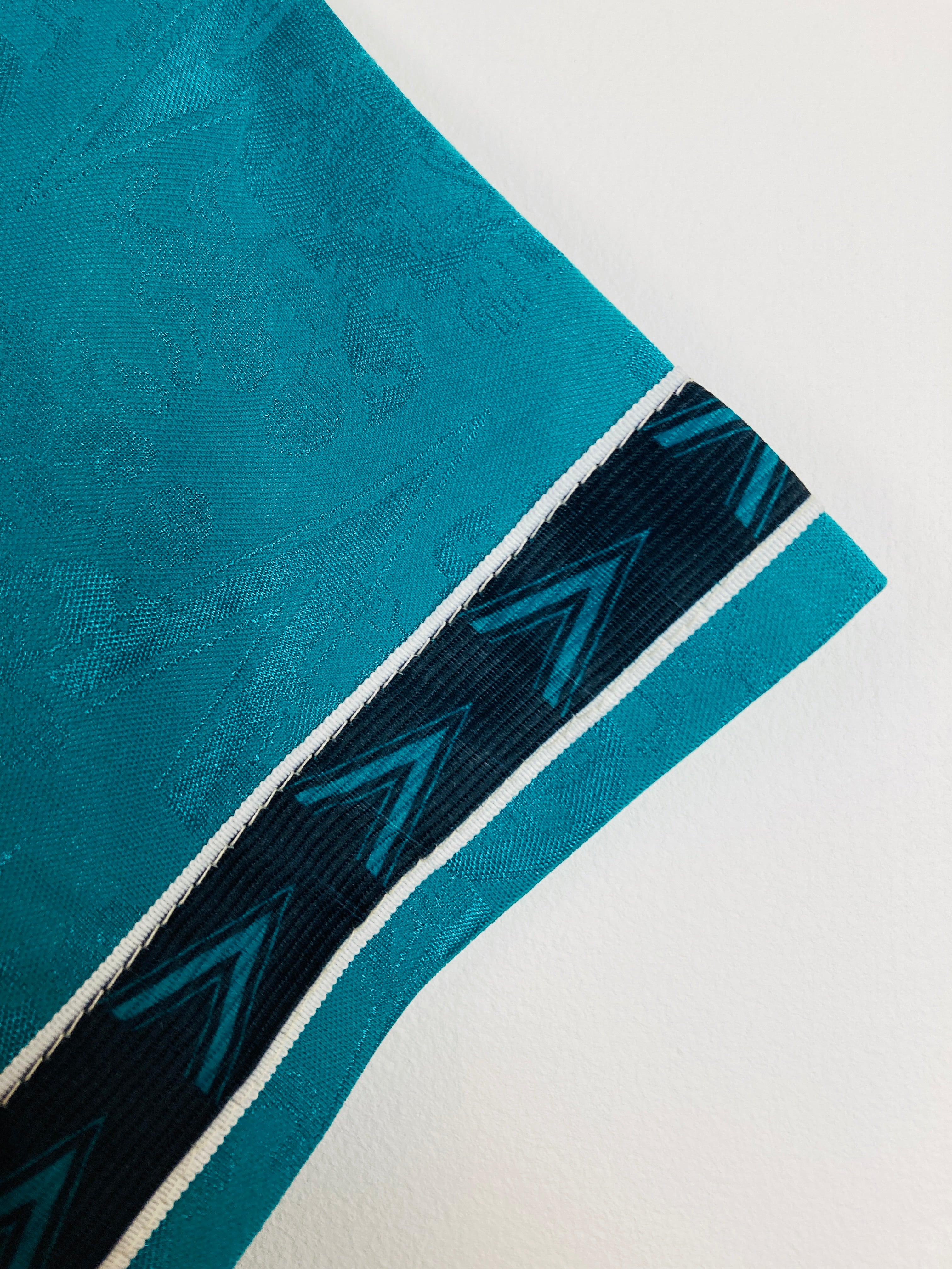 BURNLEY 1994/1995 THIRD SHIRT